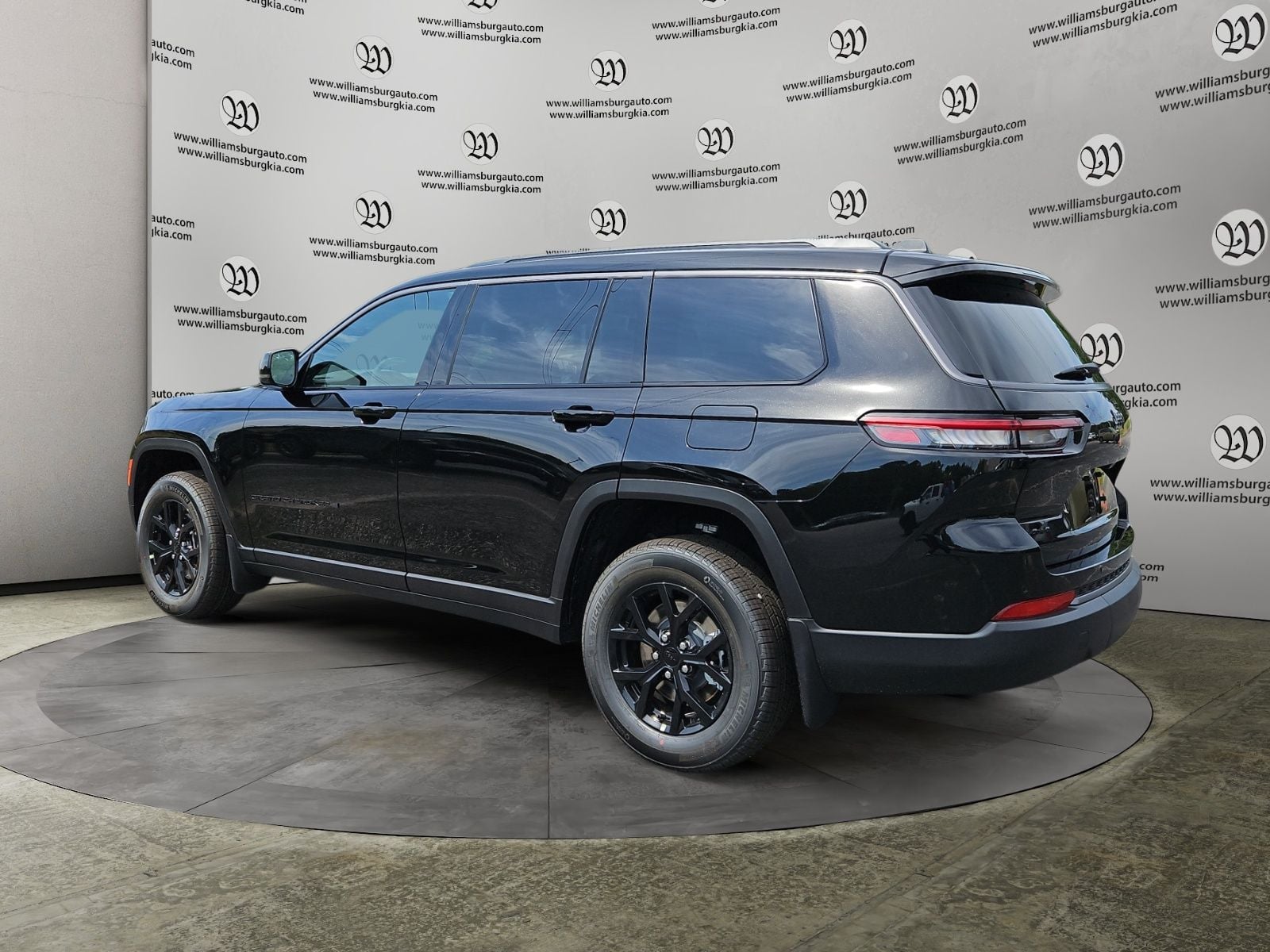 2026 Jeep Grand Cherokee L Altitude Photo in Williamsburg VA 23185