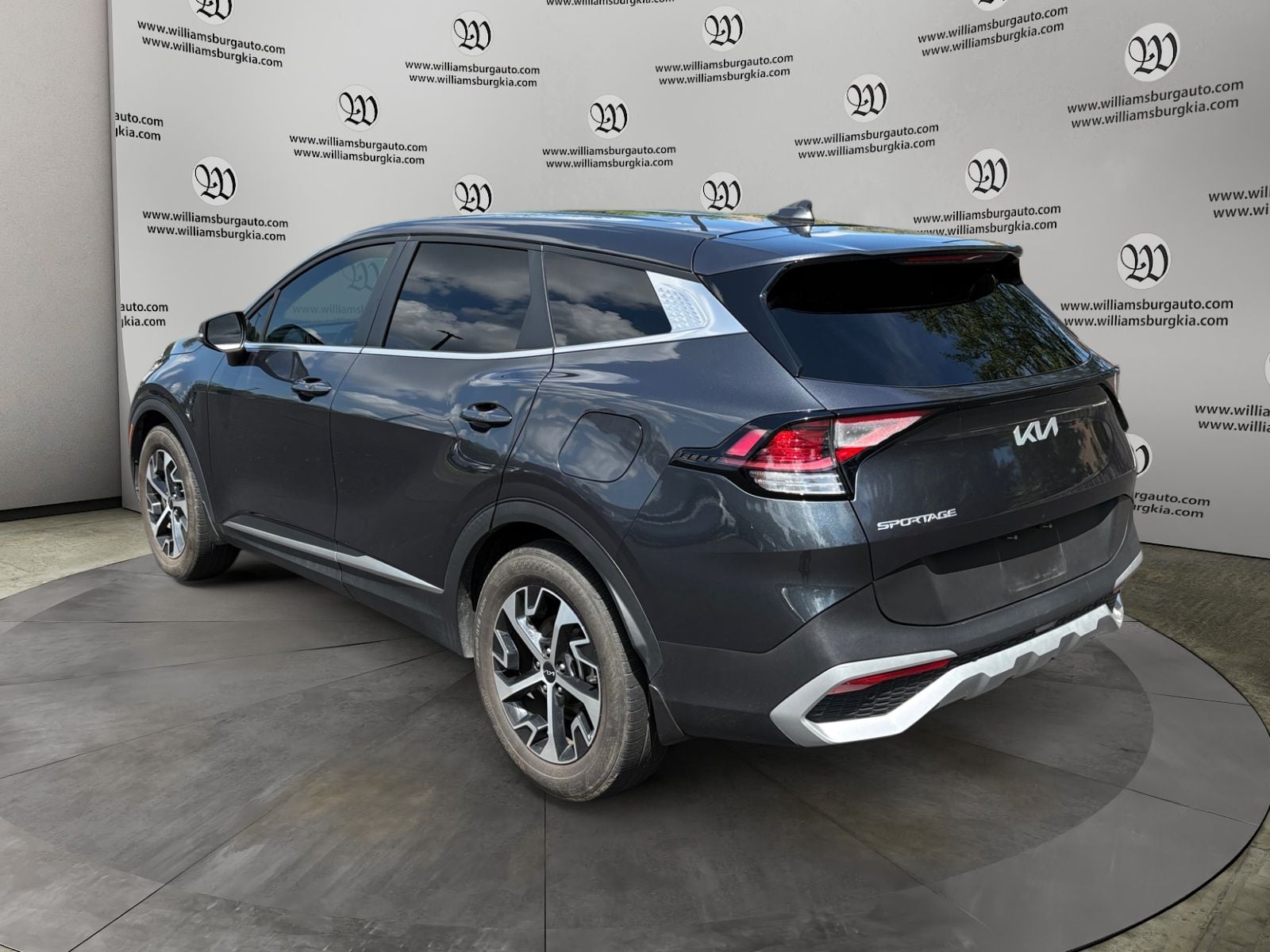 2024 Kia Sportage EX Photo in Williamsburg VA 23185