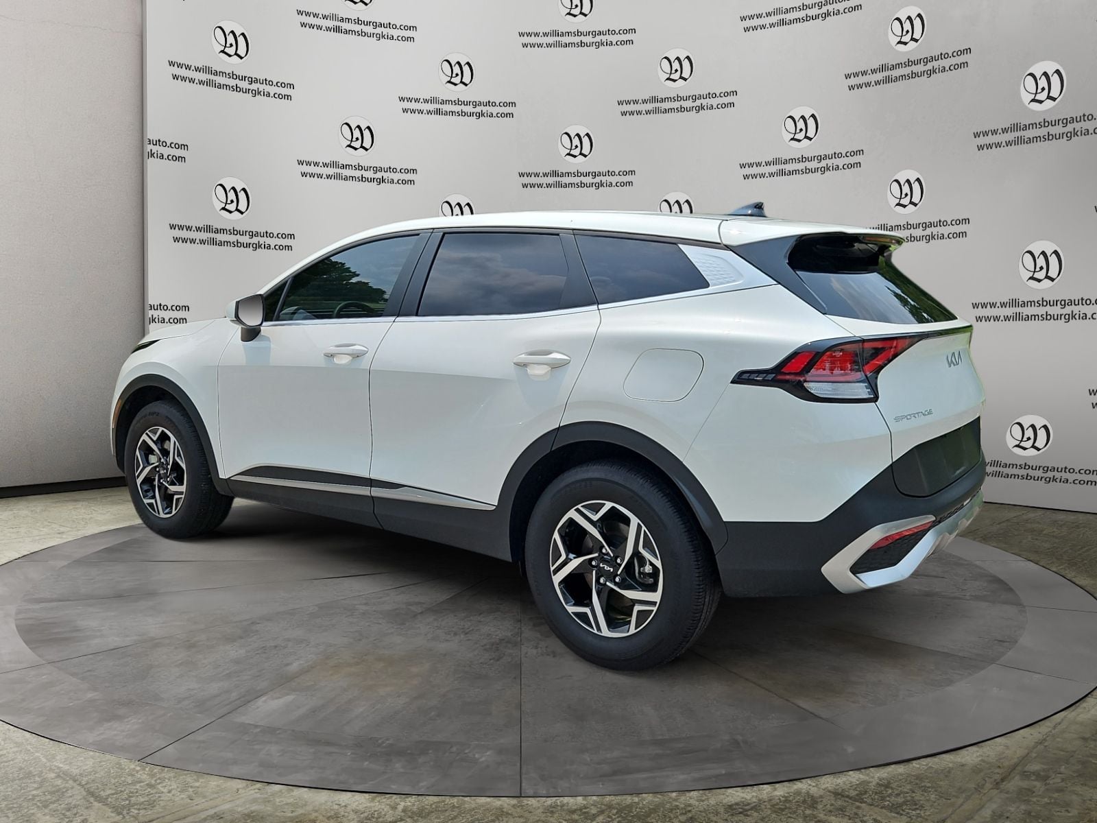 2025 Kia Sportage LX Photo in Williamsburg VA 23185