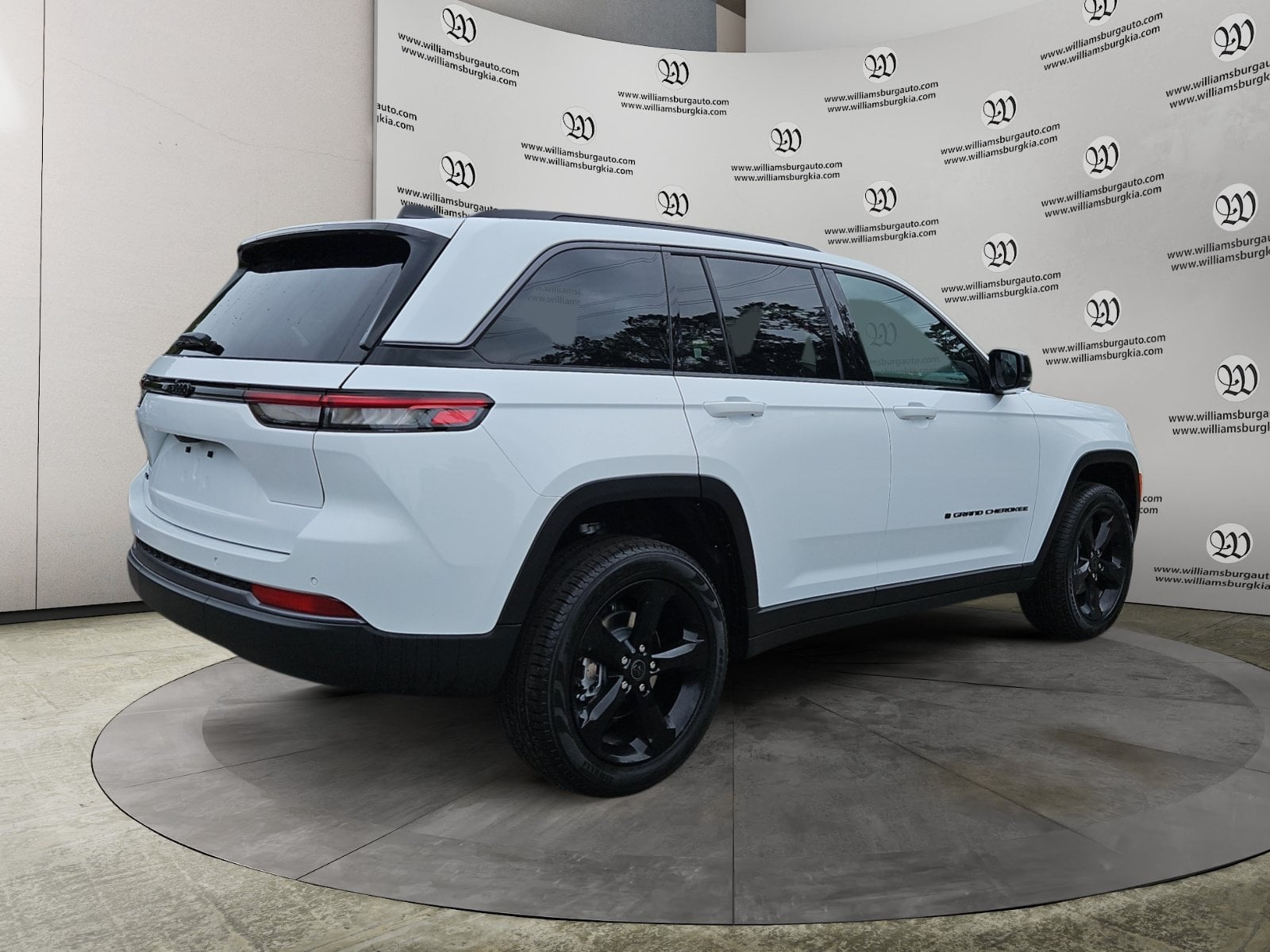 2027 Jeep Grand Cherokee Limited Reserve Photo in Williamsburg VA 23185