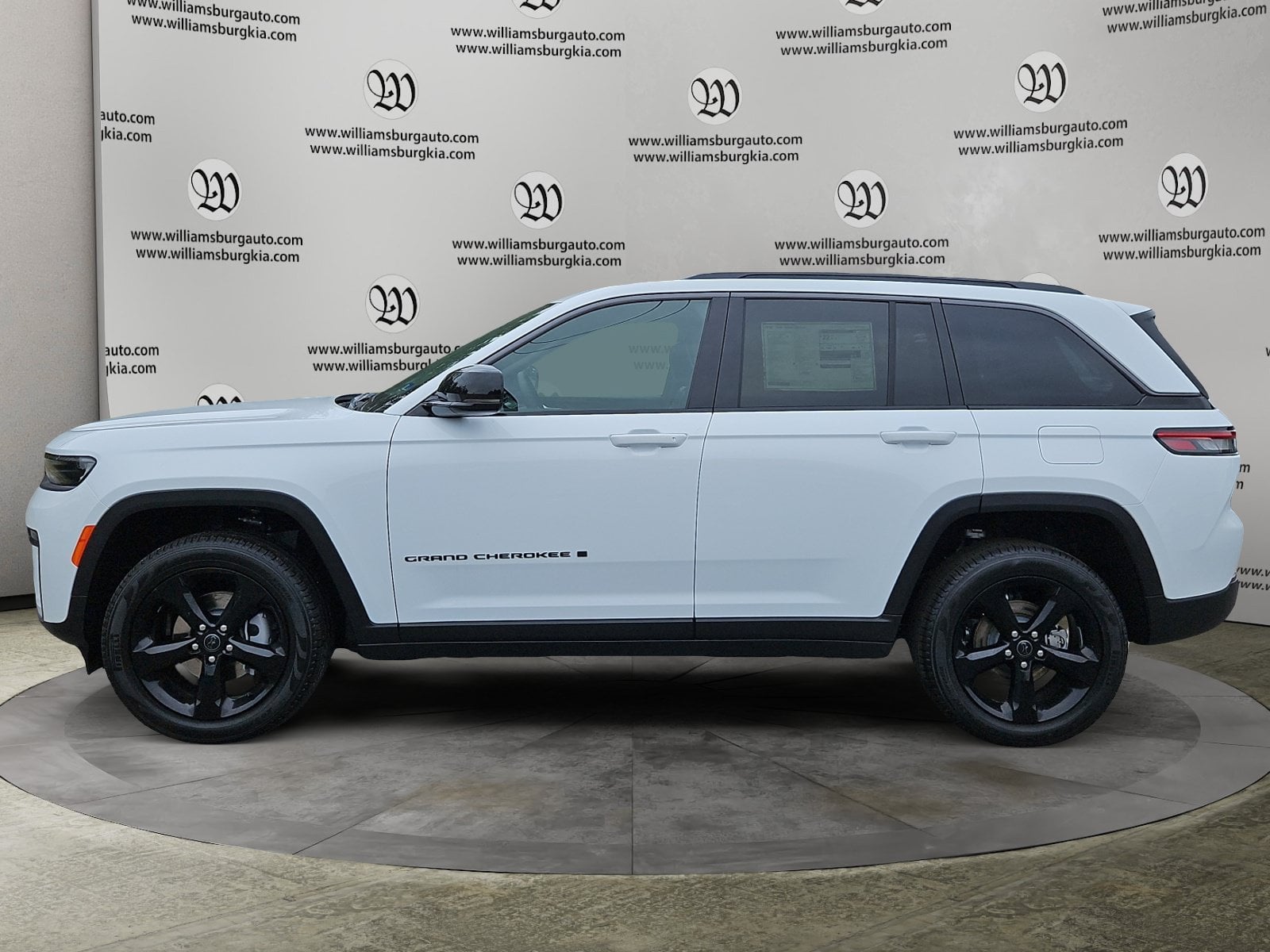 2027 Jeep Grand Cherokee Limited Reserve Photo in Williamsburg VA 23185