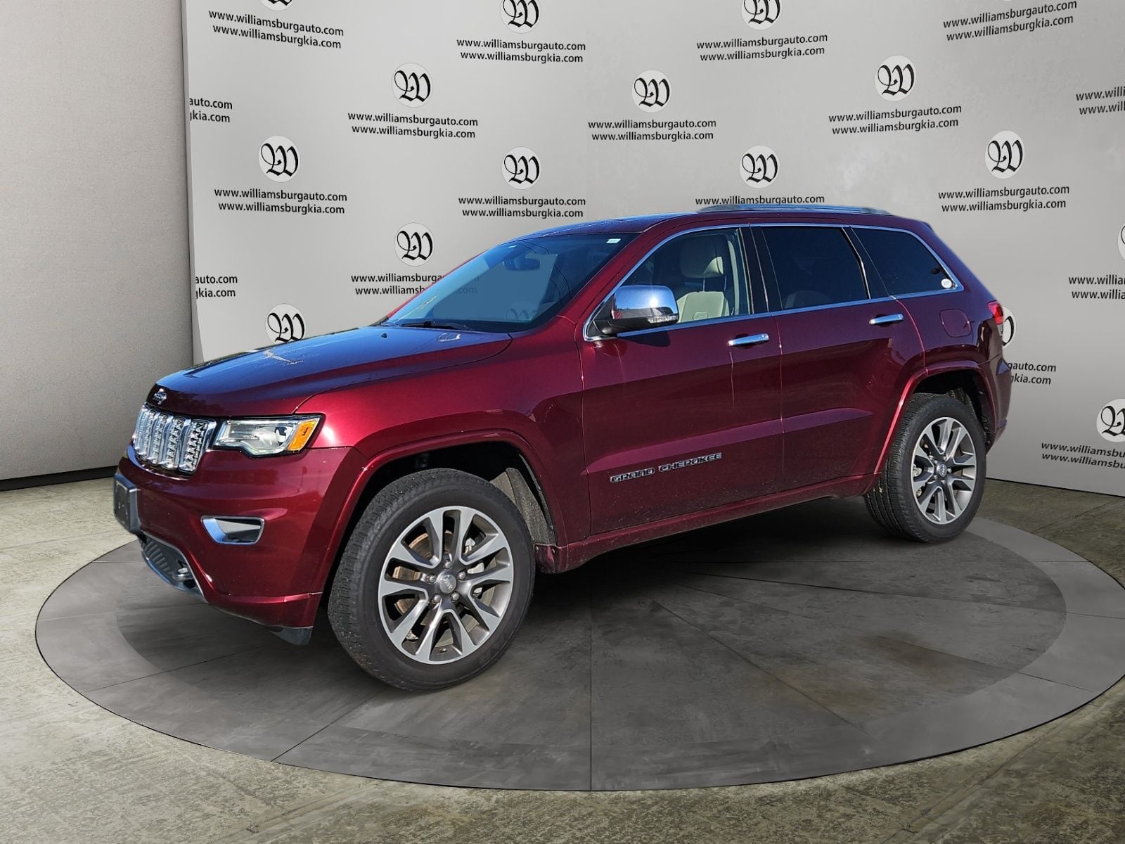 2018 Jeep Grand Cherokee Overland Photo in Williamsburg VA 23185