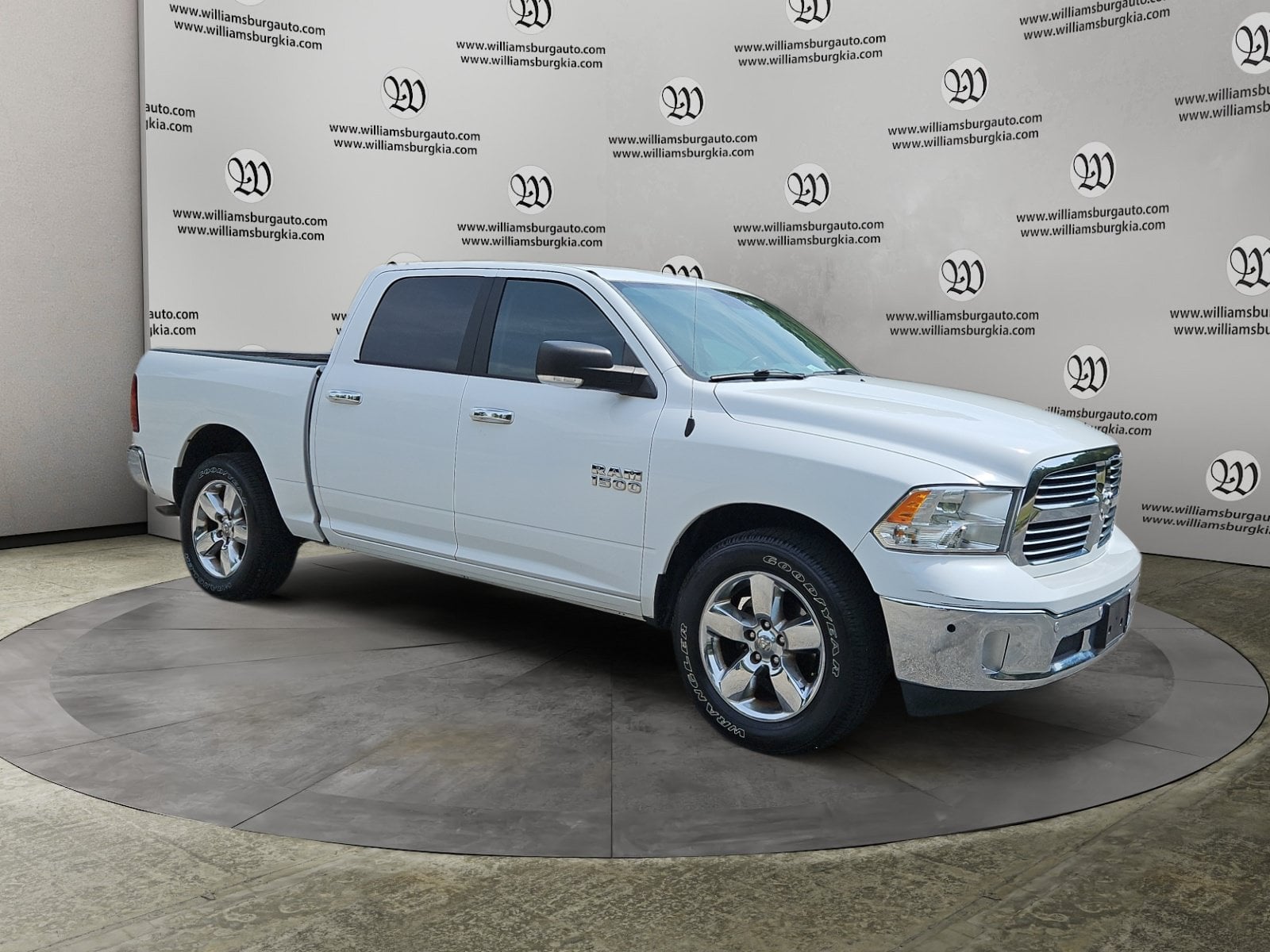 Pre-Owned 2017 Ram 1500 Big Horn - photo - 6