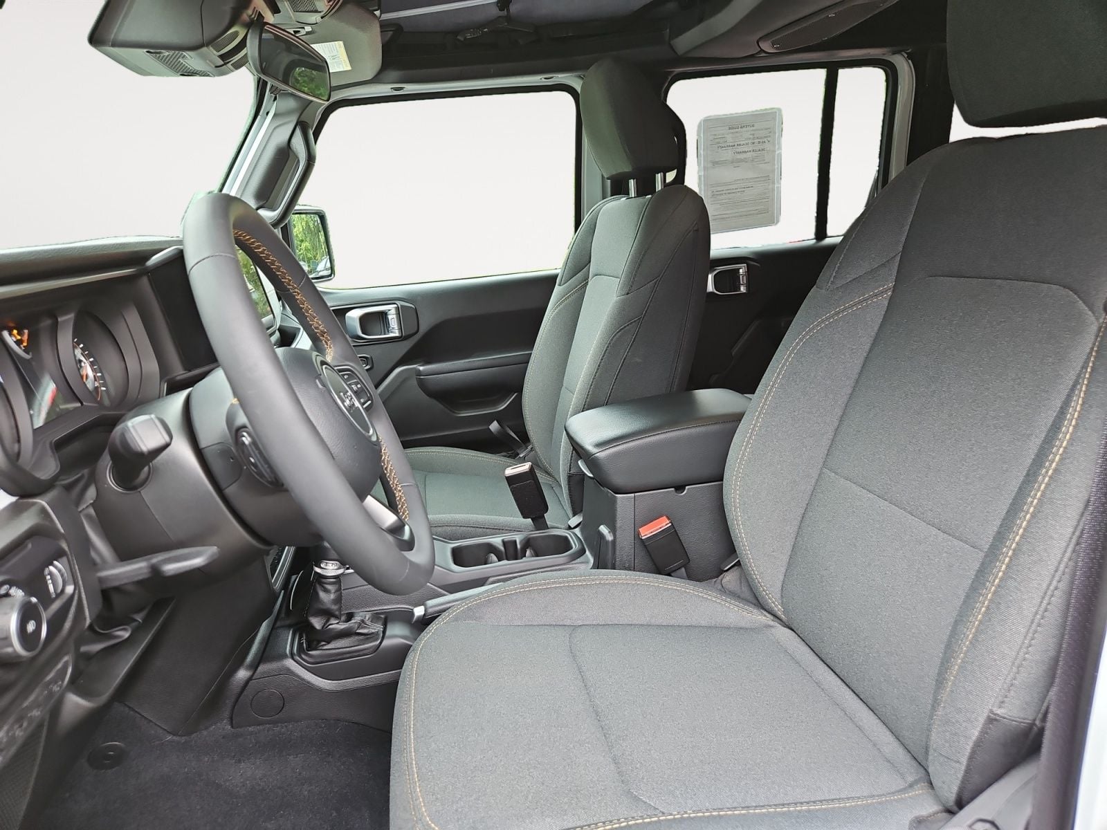 Pre-Owned 2024 Jeep Wrangler Sport S - photo - 8