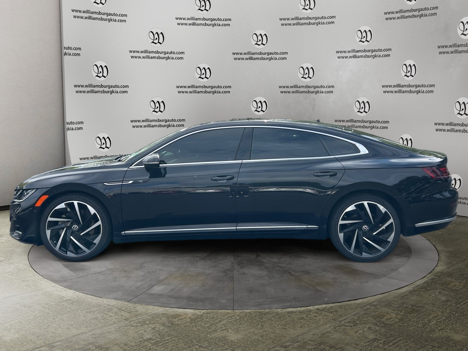 Pre-Owned 2023 Volkswagen Arteon 2.0T SEL Premium R-Line - photo - 1