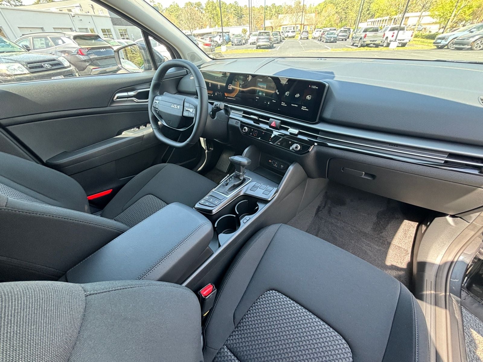 New 2026 Kia Sportage LX - photo - 16