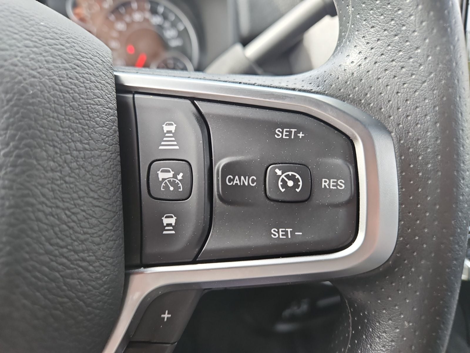 New 2026 Ram 2500 Tradesman - photo - 25