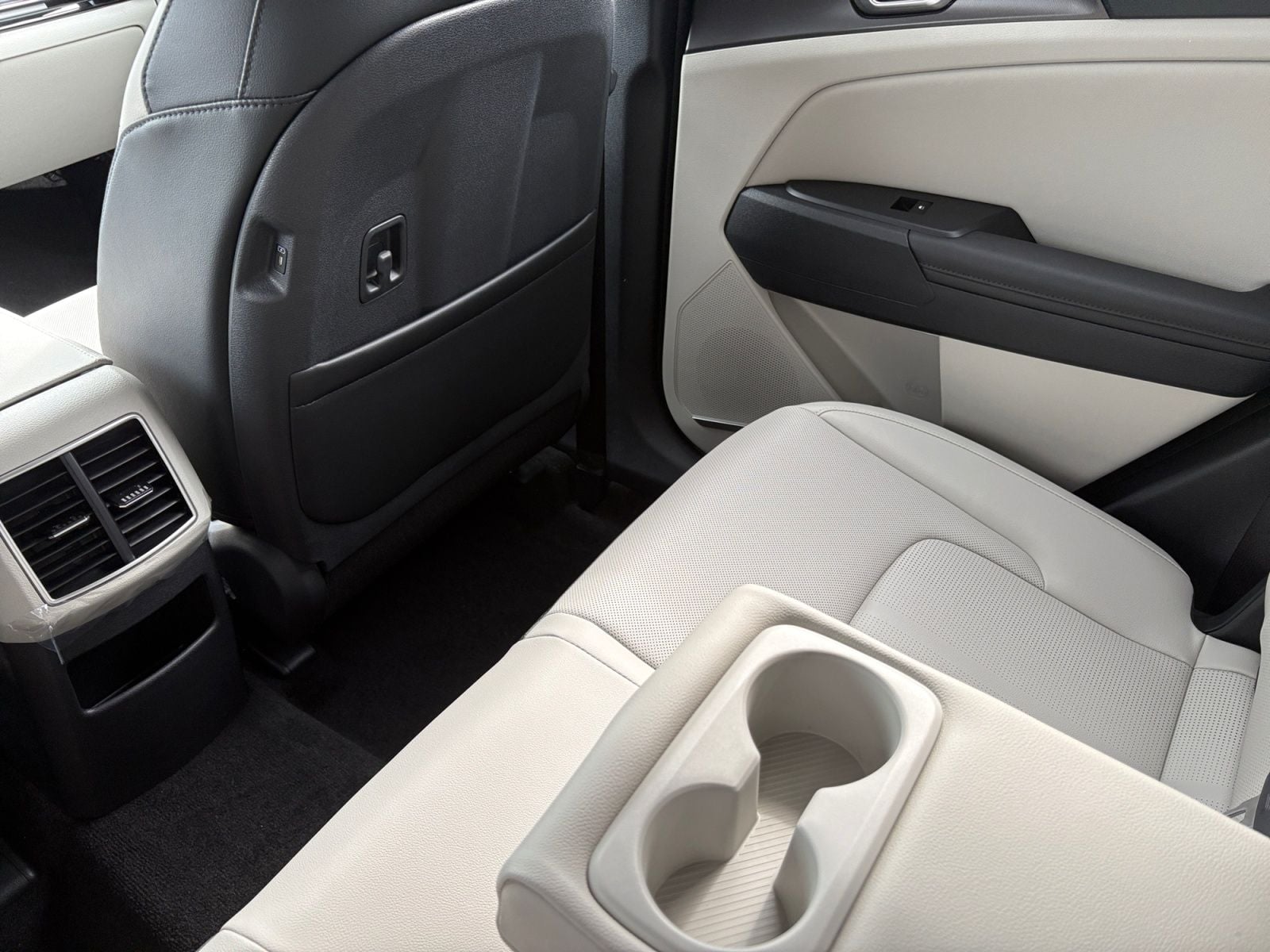 New 2027 Kia Sportage Hybrid EX - photo - 17
