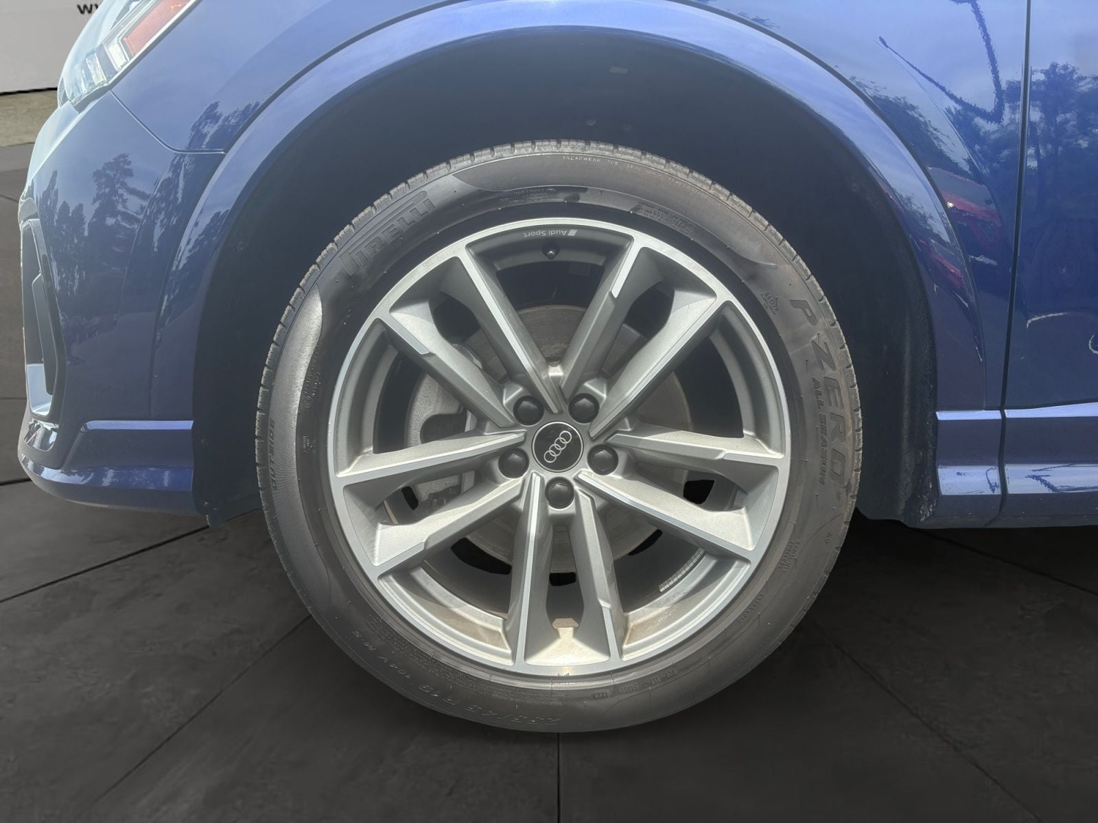 Pre-Owned 2024 Audi Q3 Premium Plus - photo - 13