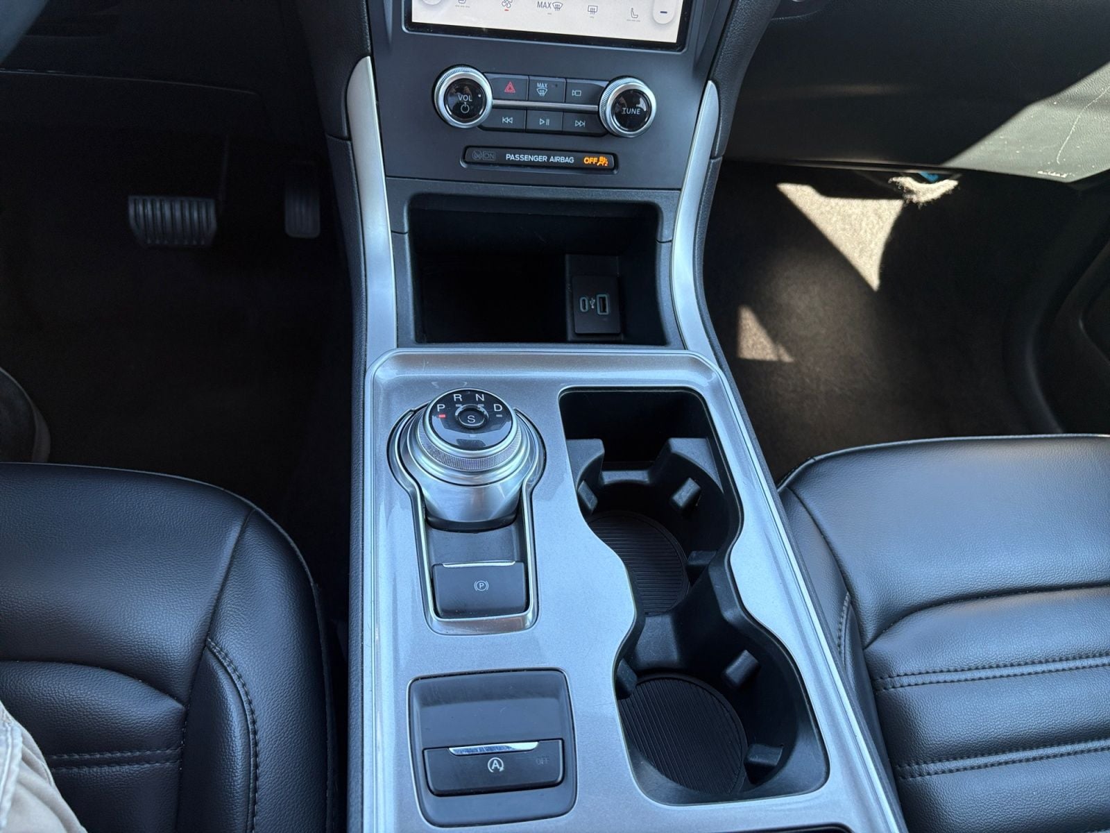 Pre-Owned 2024 Ford Edge SEL - photo - 25
