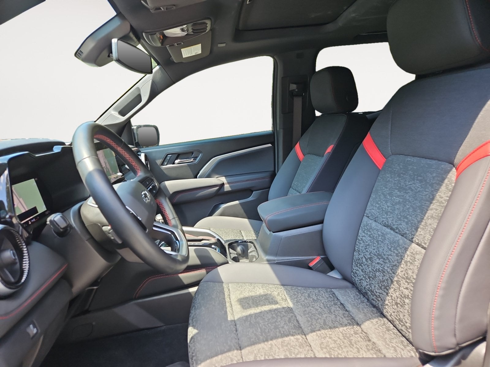 Pre-Owned 2025 Chevrolet Colorado Z71 - photo - 8