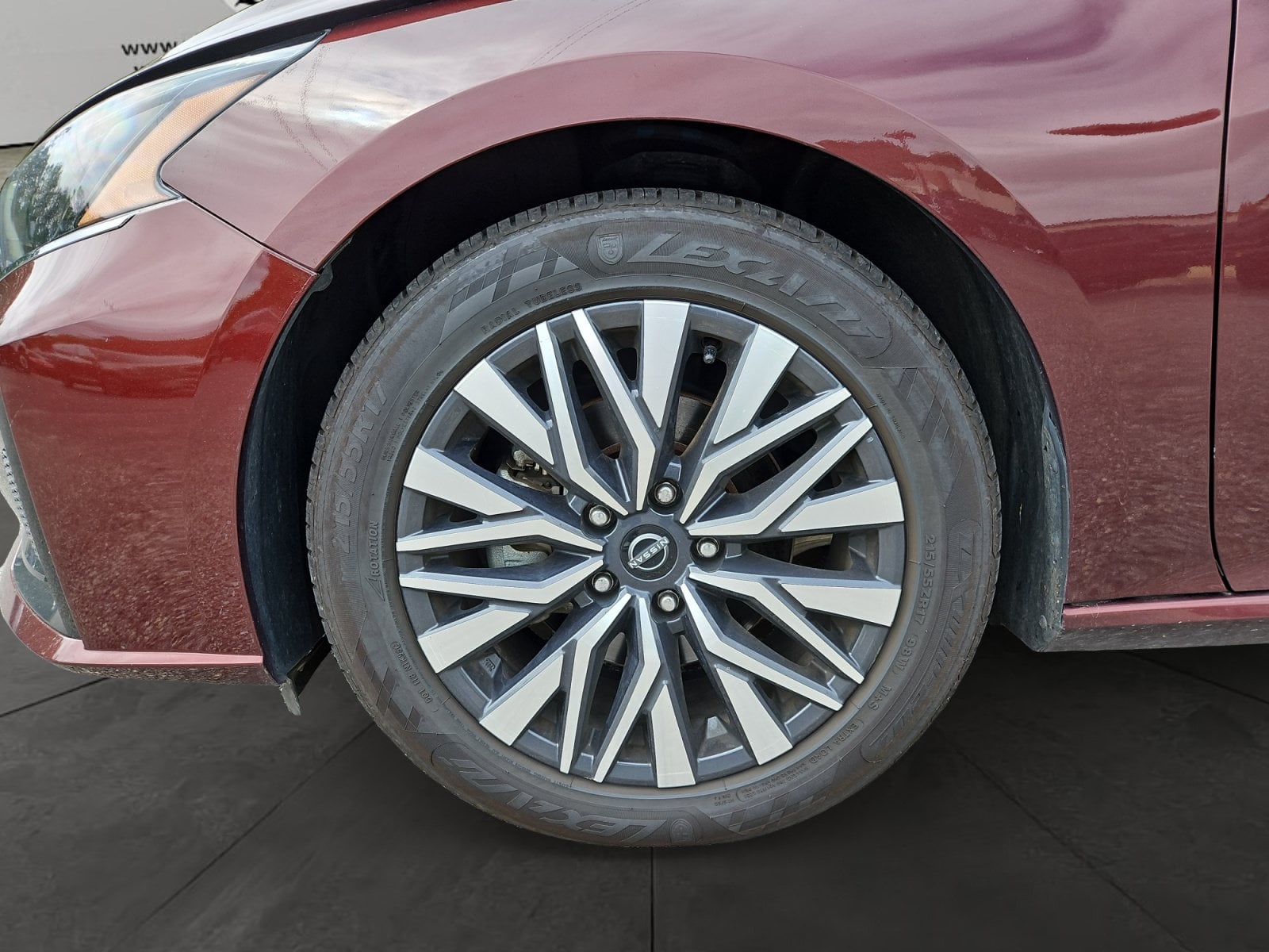 Pre-Owned 2025 Nissan Altima 2.5 SV - photo - 13