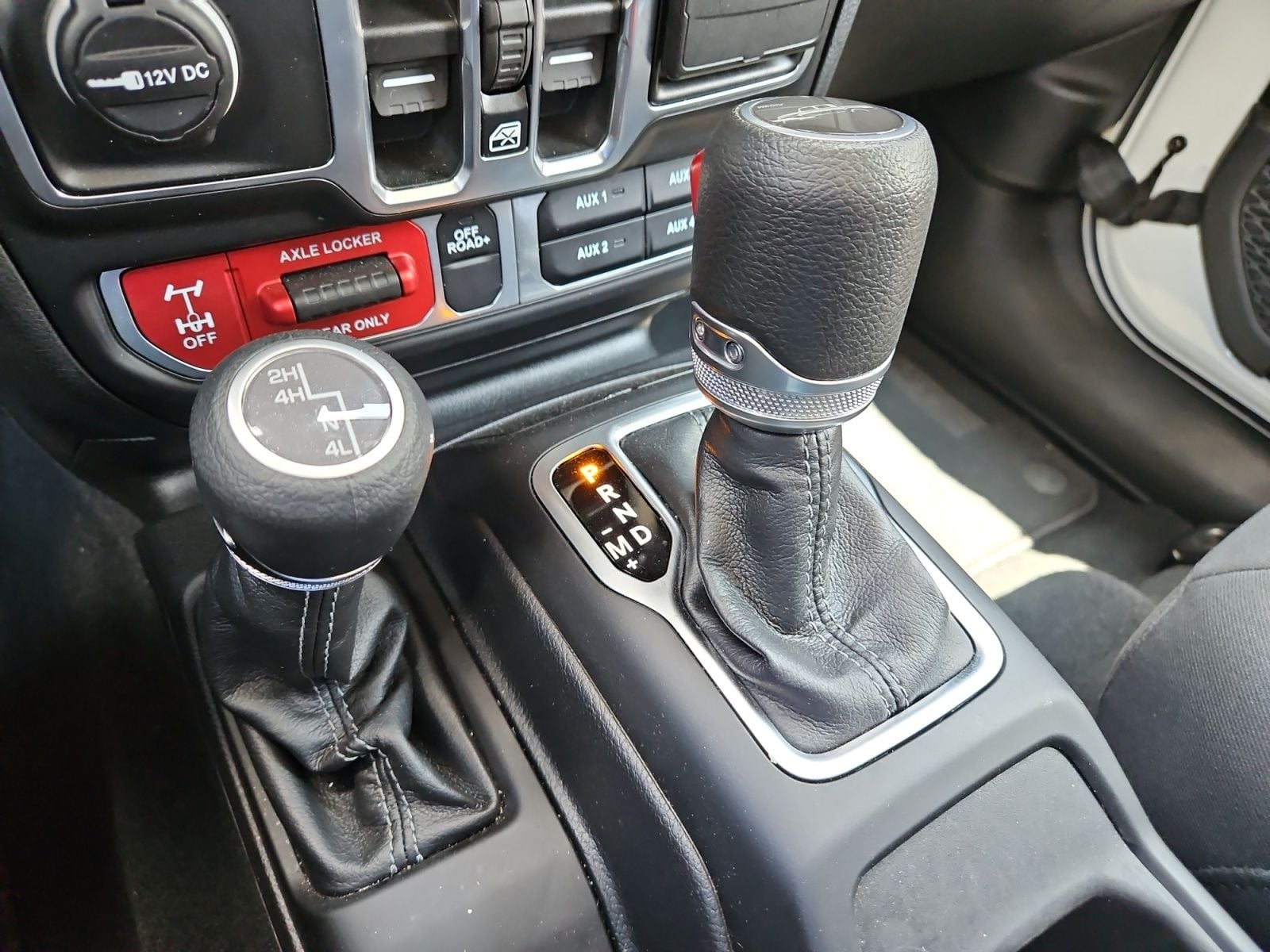 Pre-Owned 2026 Jeep Gladiator Mojave - photo - 26
