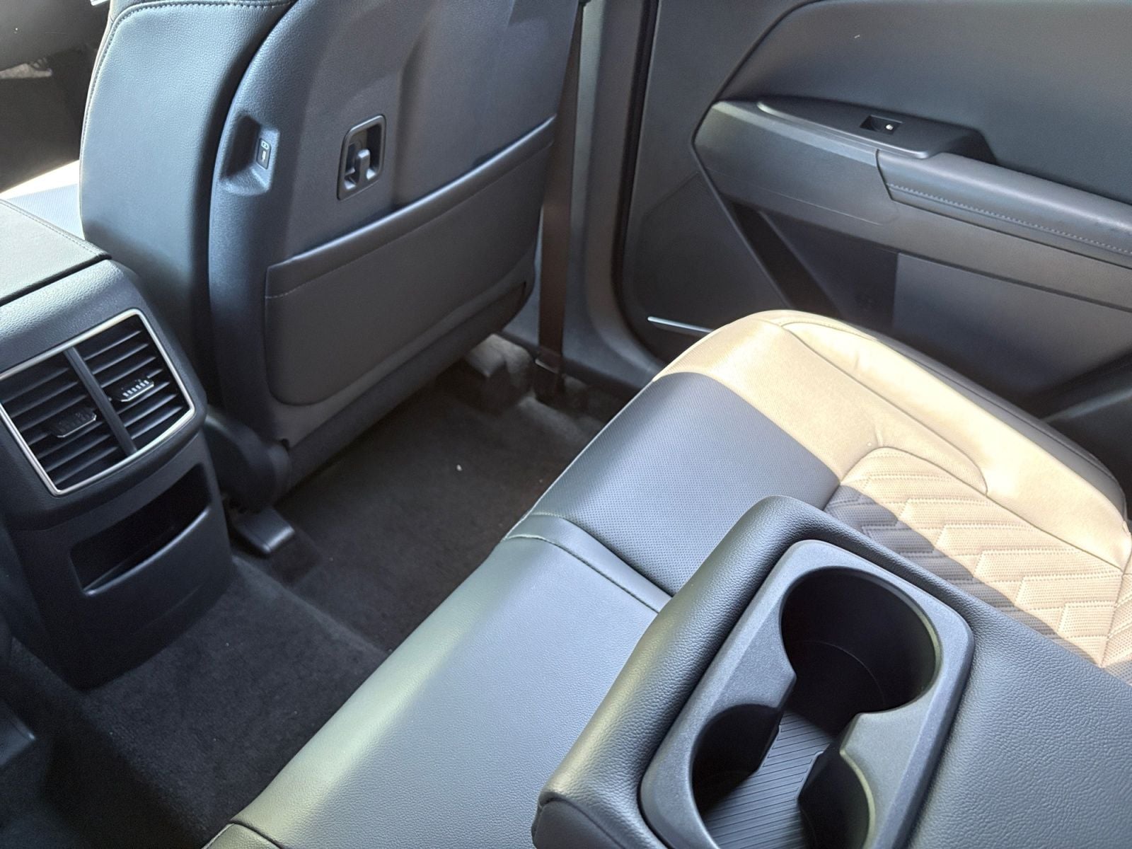 New 2027 Kia Sportage Hybrid X-Line - photo - 17