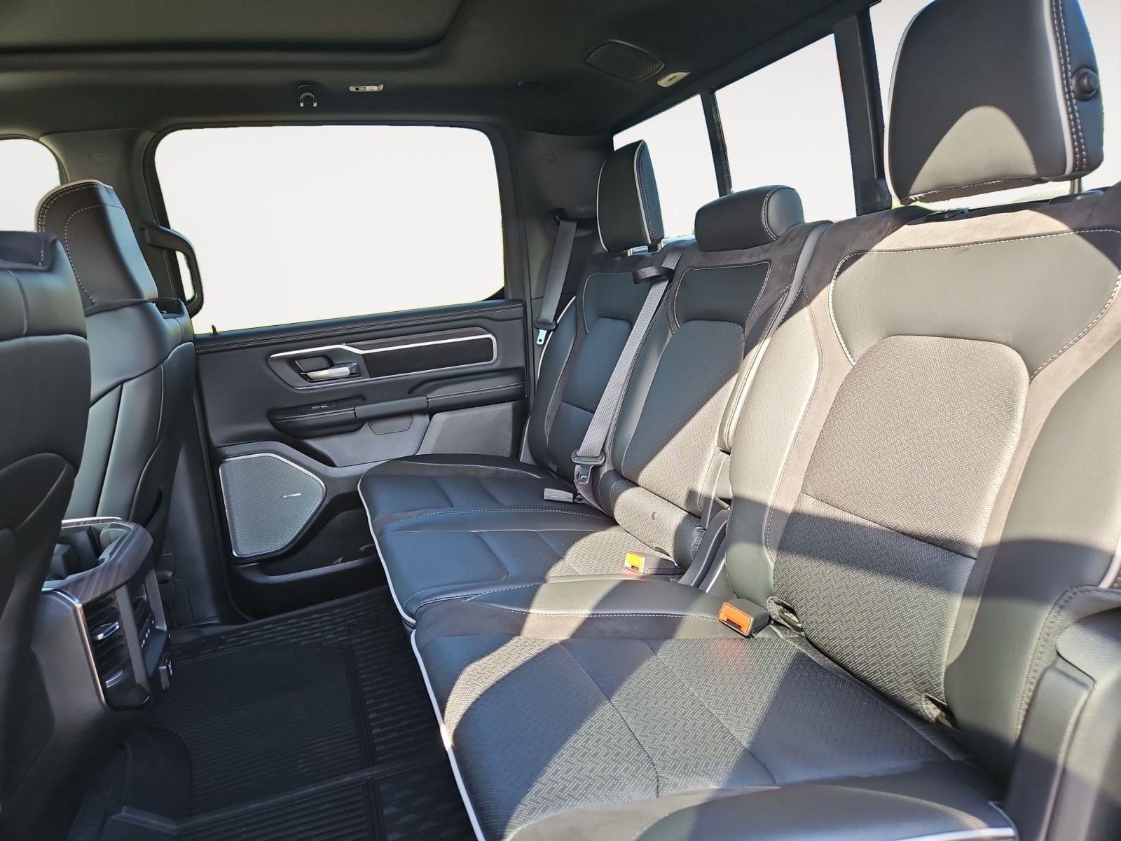 New 2027 Ram 1500 Laramie - photo - 12