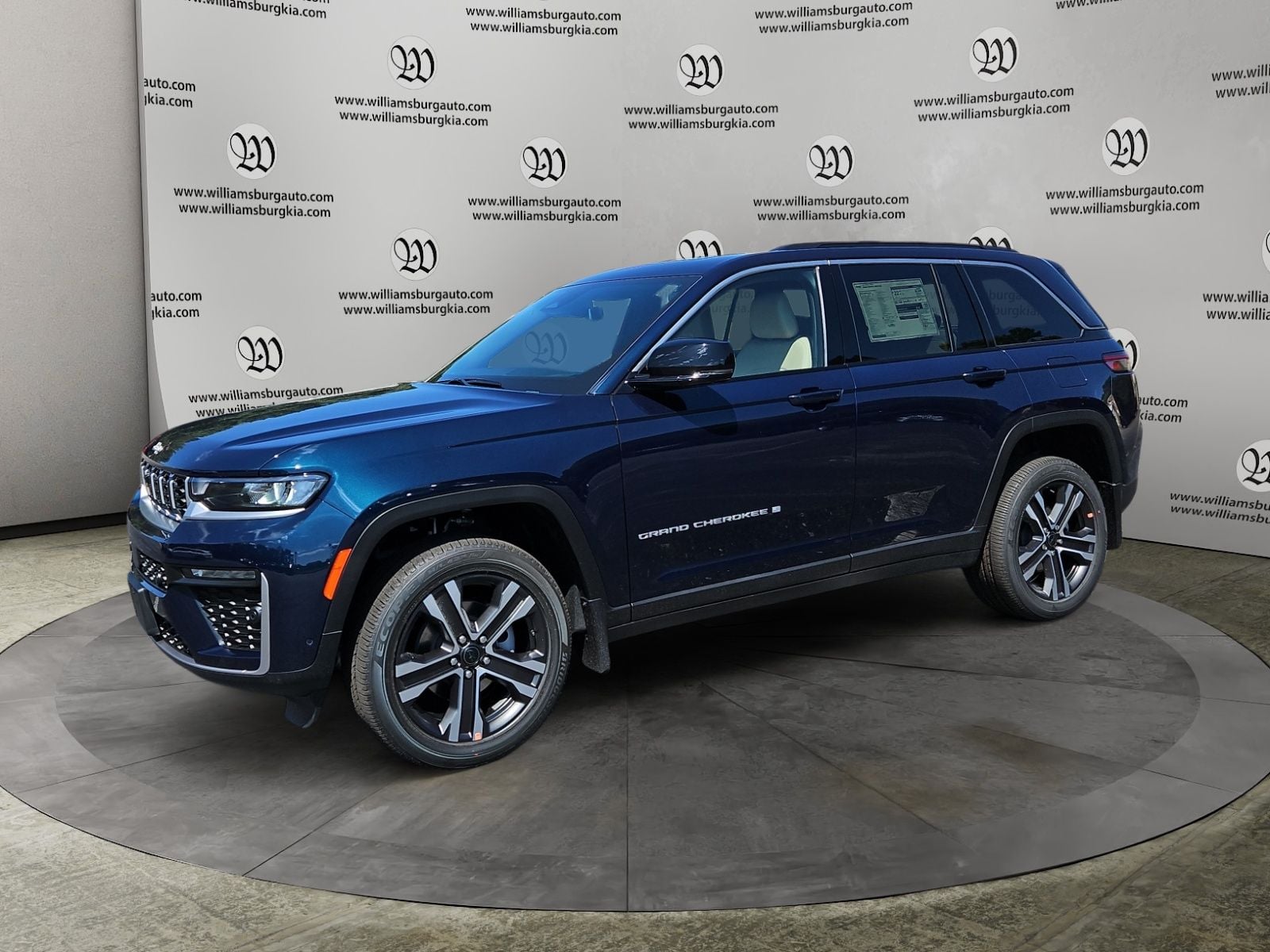 New 2027 Jeep Grand Cherokee Limited - photo - 0