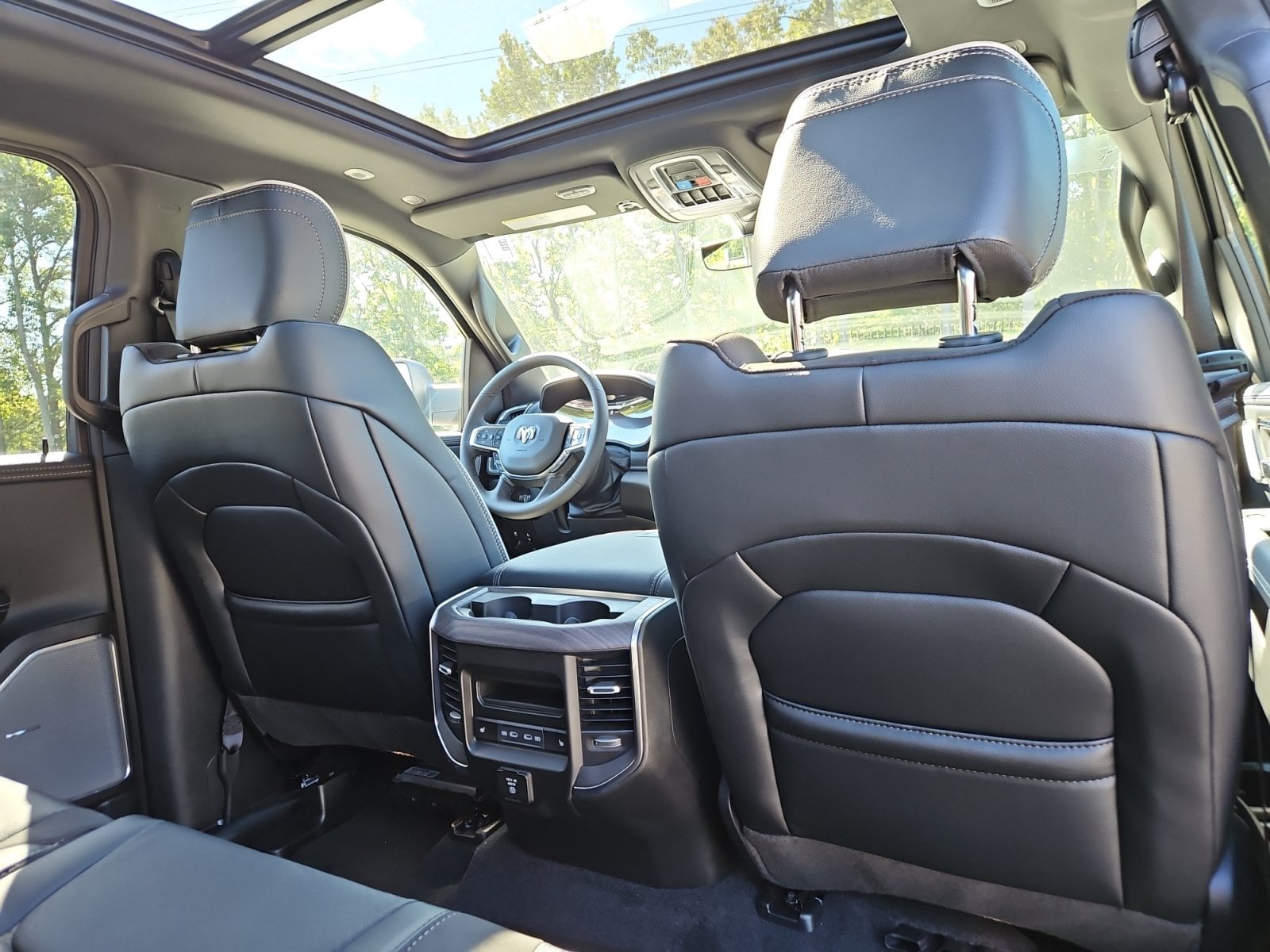 New 2027 Ram 1500 Laramie - photo - 17
