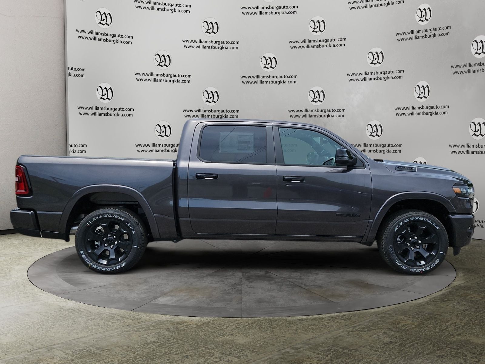 New 2026 Ram 1500 Big Horn/Lone Star - photo - 5