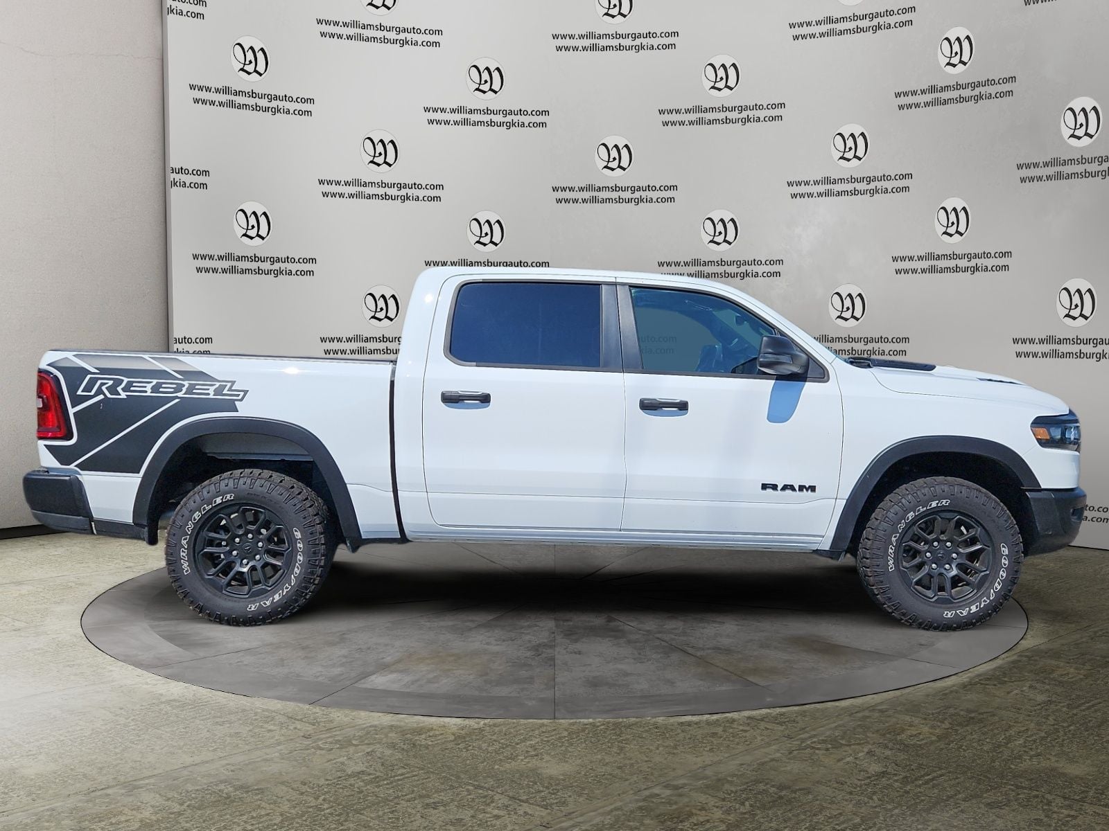 Pre-Owned 2026 Ram 1500 Rebel - photo - 5