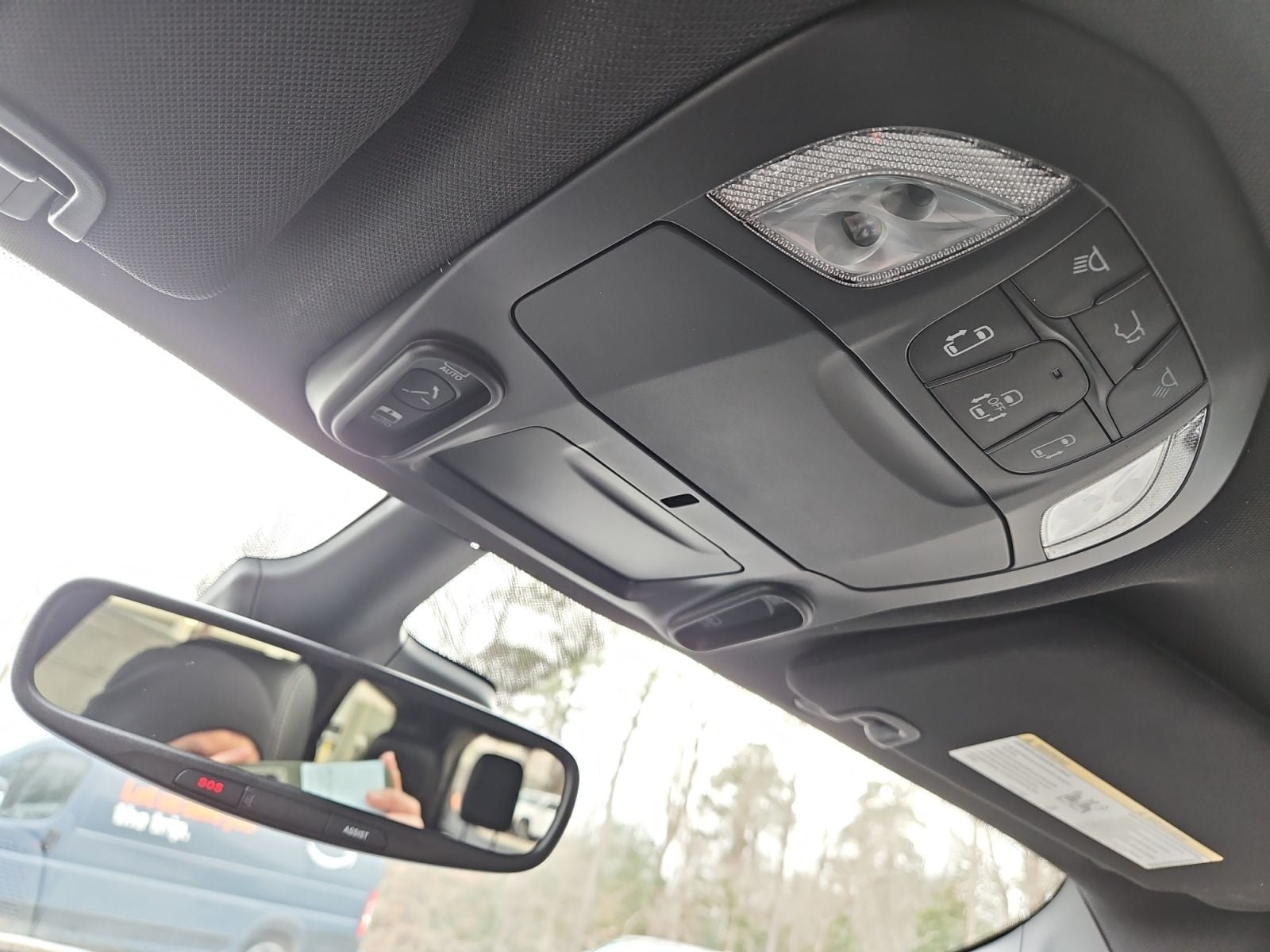 New 2026 Chrysler Pacifica Limited - photo - 28