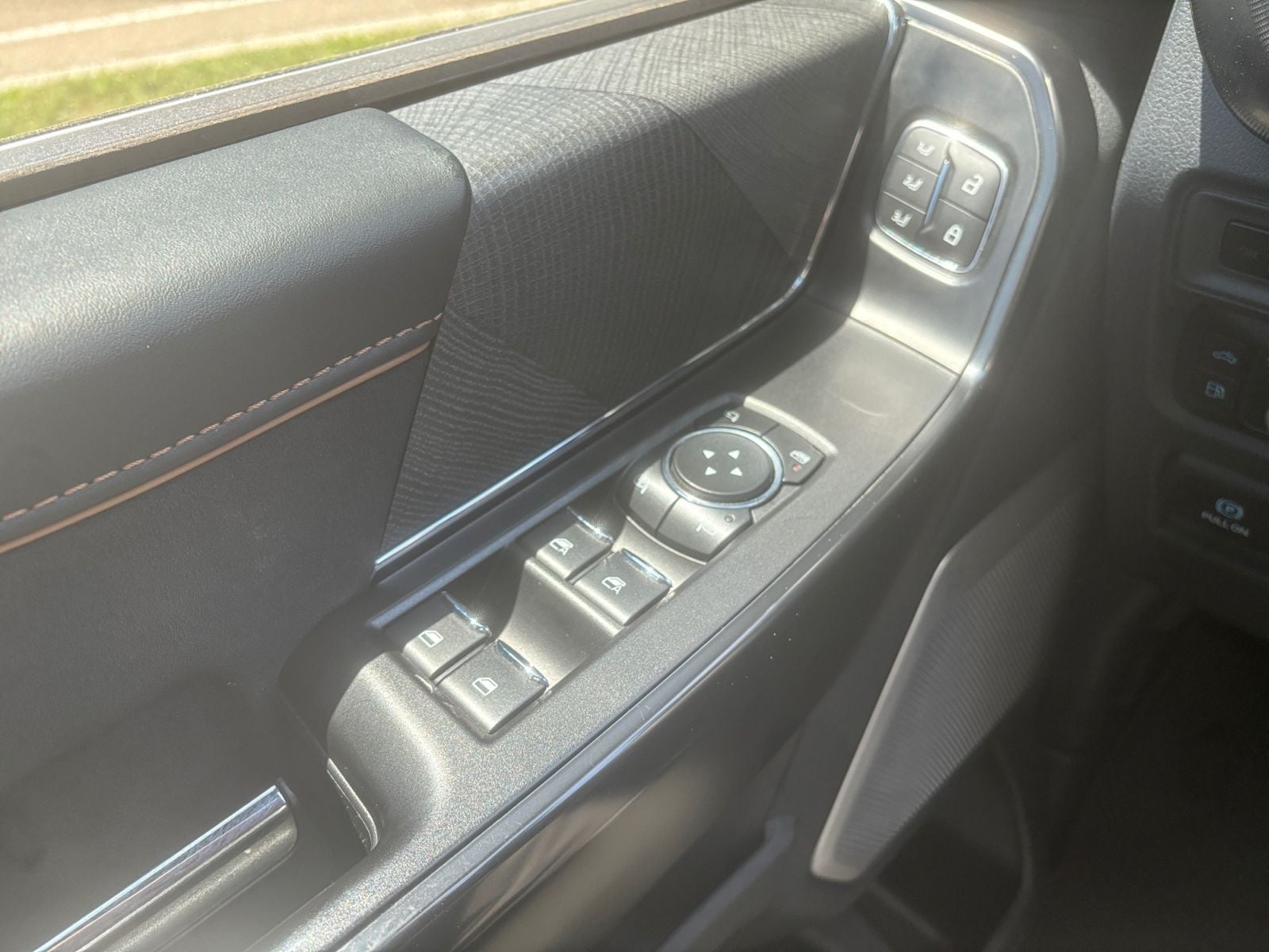 Pre-Owned 2022 Ford F-150 Platinum - photo - 19