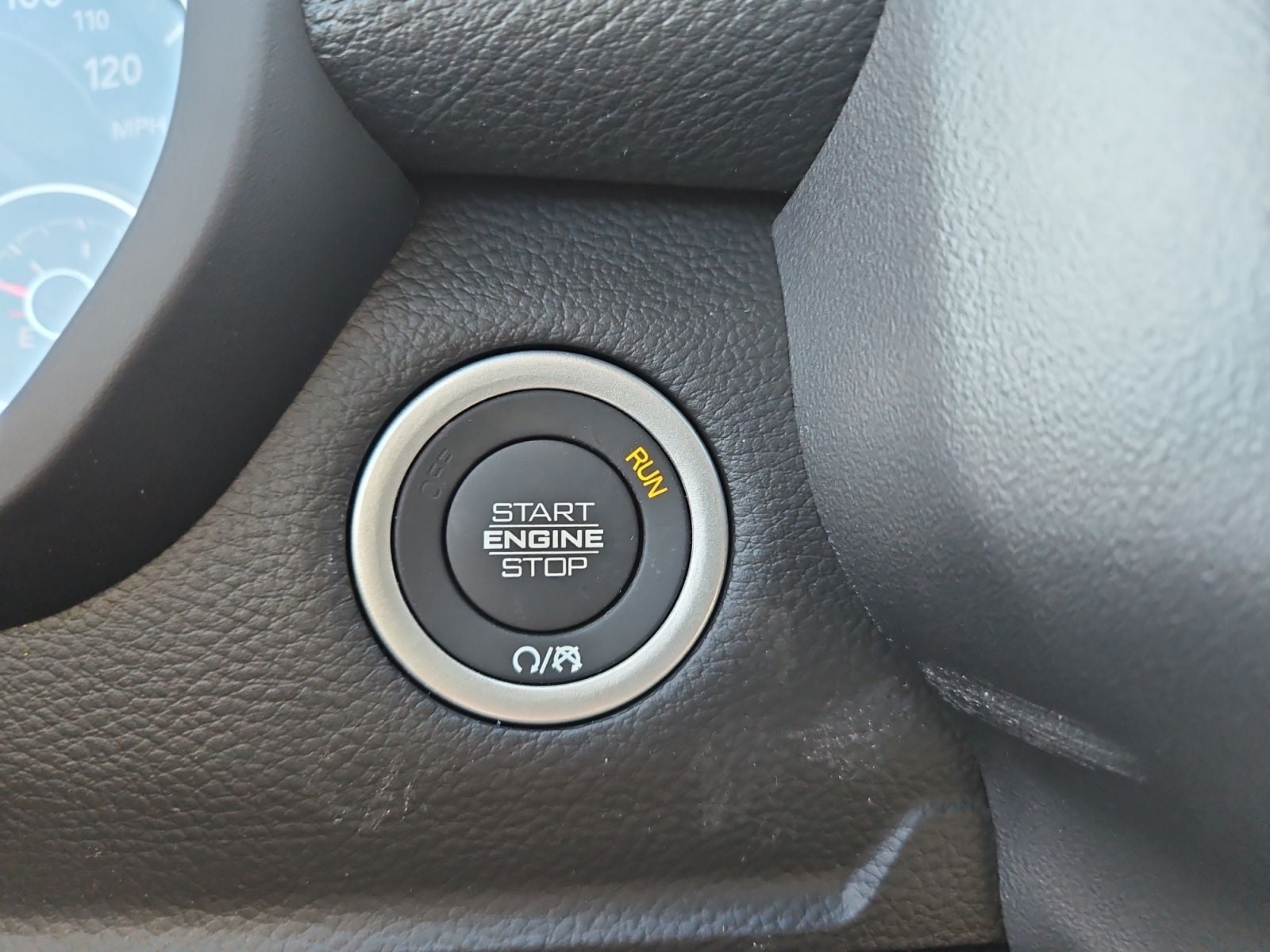 New 2026 Ram 1500 Laramie - photo - 28