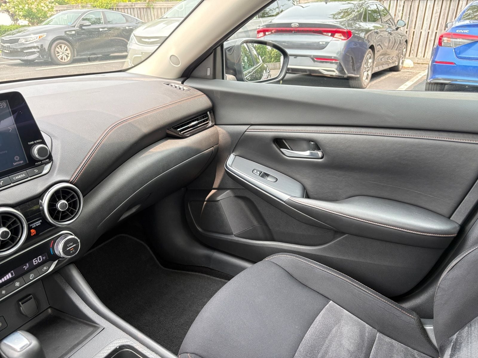 Pre-Owned 2020 Nissan Sentra SR - photo - 28