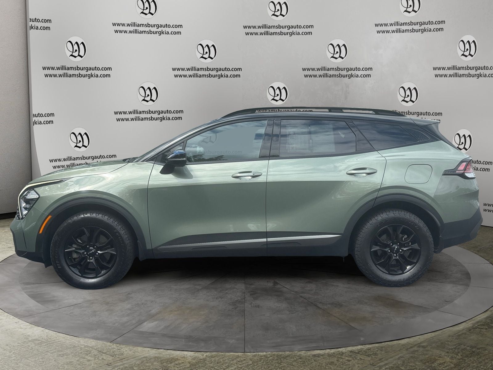 Pre-Owned 2023 Kia Sportage X-Pro - photo - 1