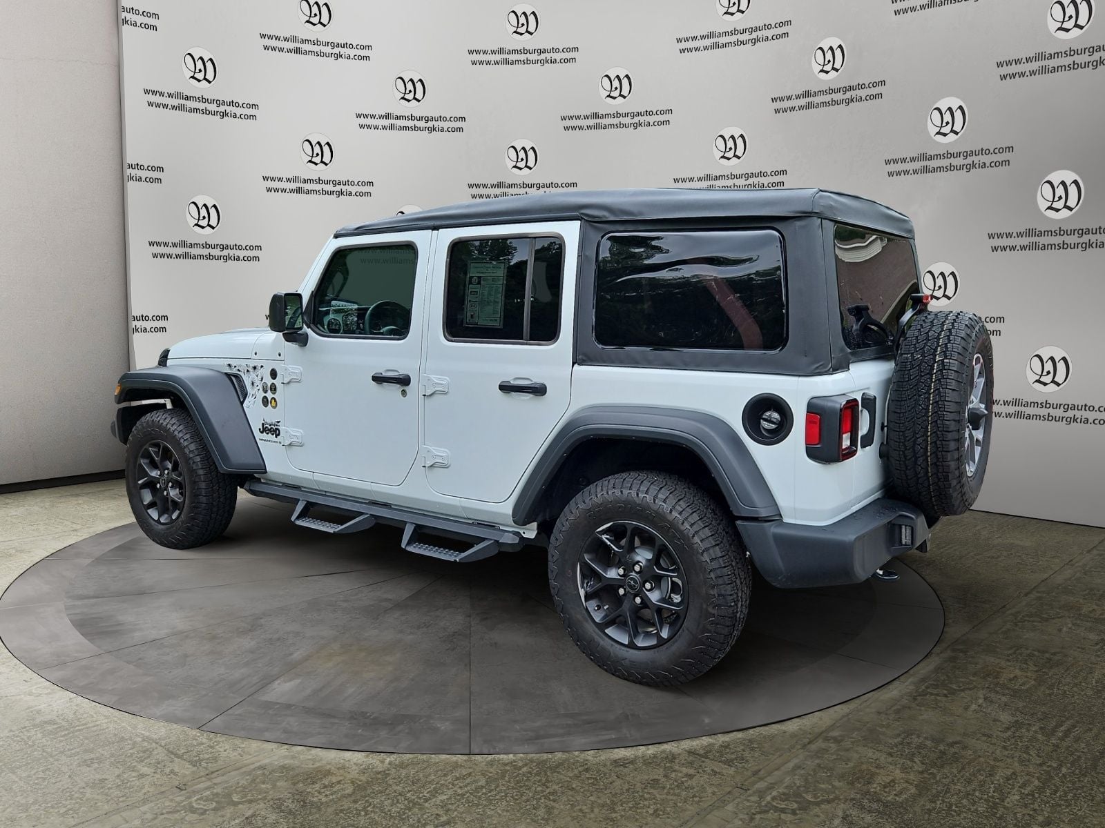 Pre-Owned 2024 Jeep Wrangler Sport S - photo - 2