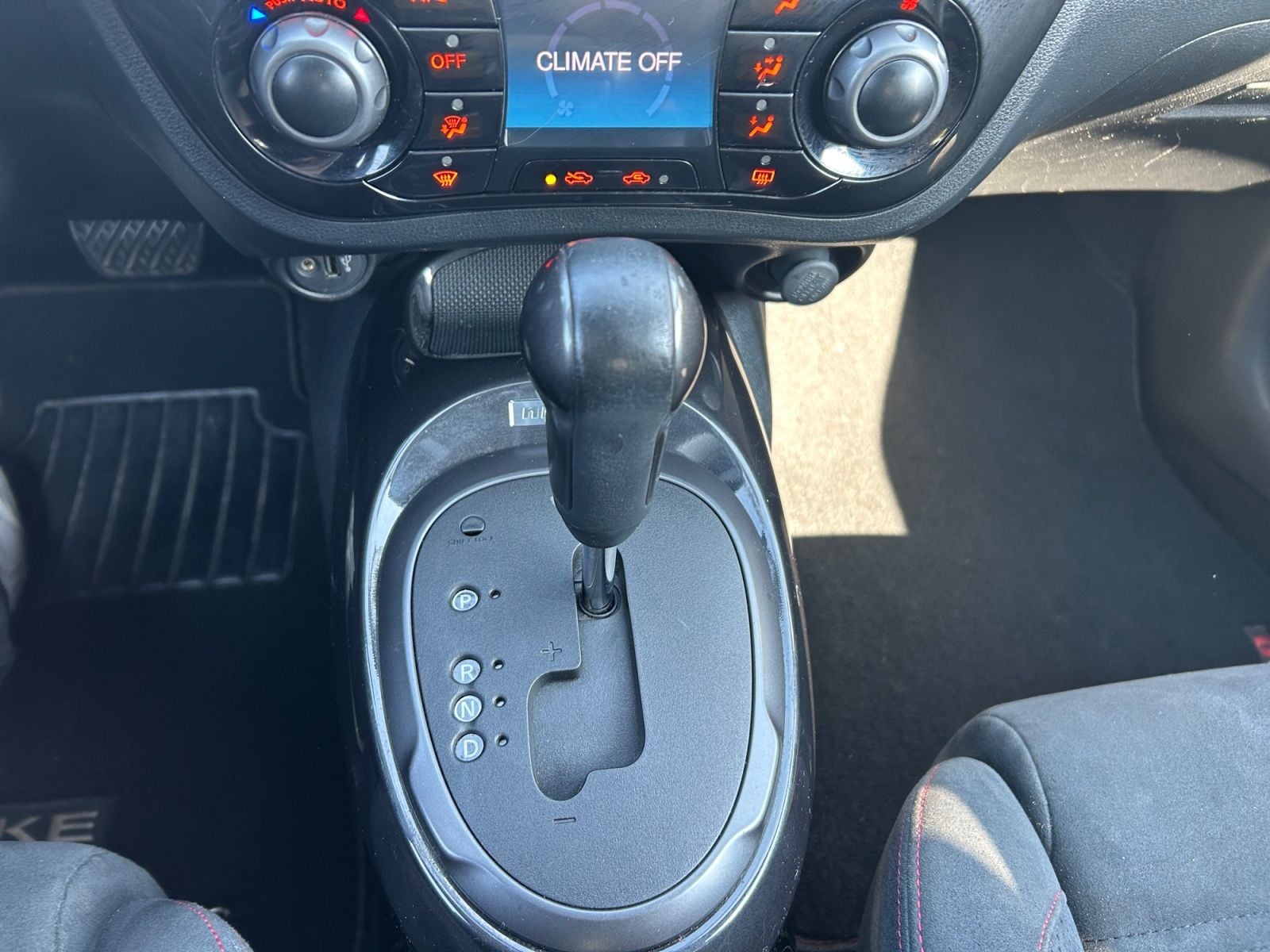 Pre-Owned 2013 Nissan Juke NISMO - photo - 18