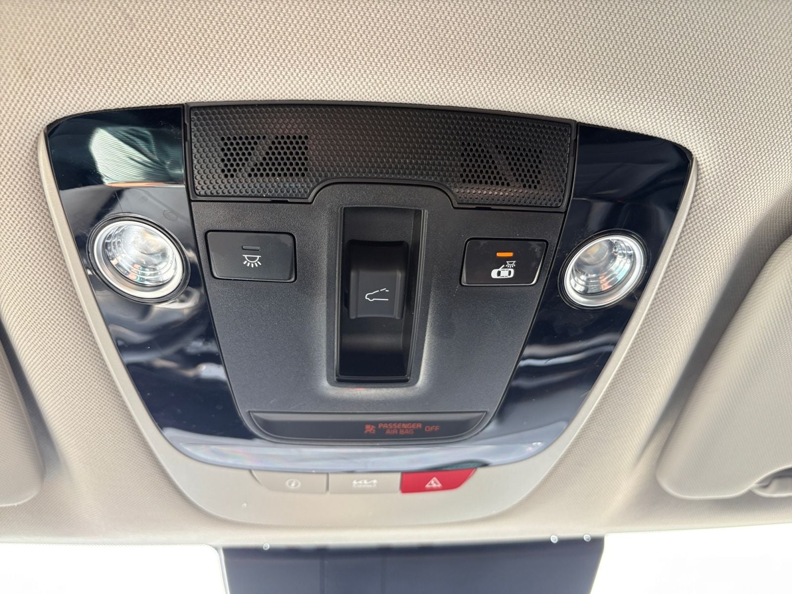 Pre-Owned 2023 Kia Sportage SX-Prestige - photo - 28