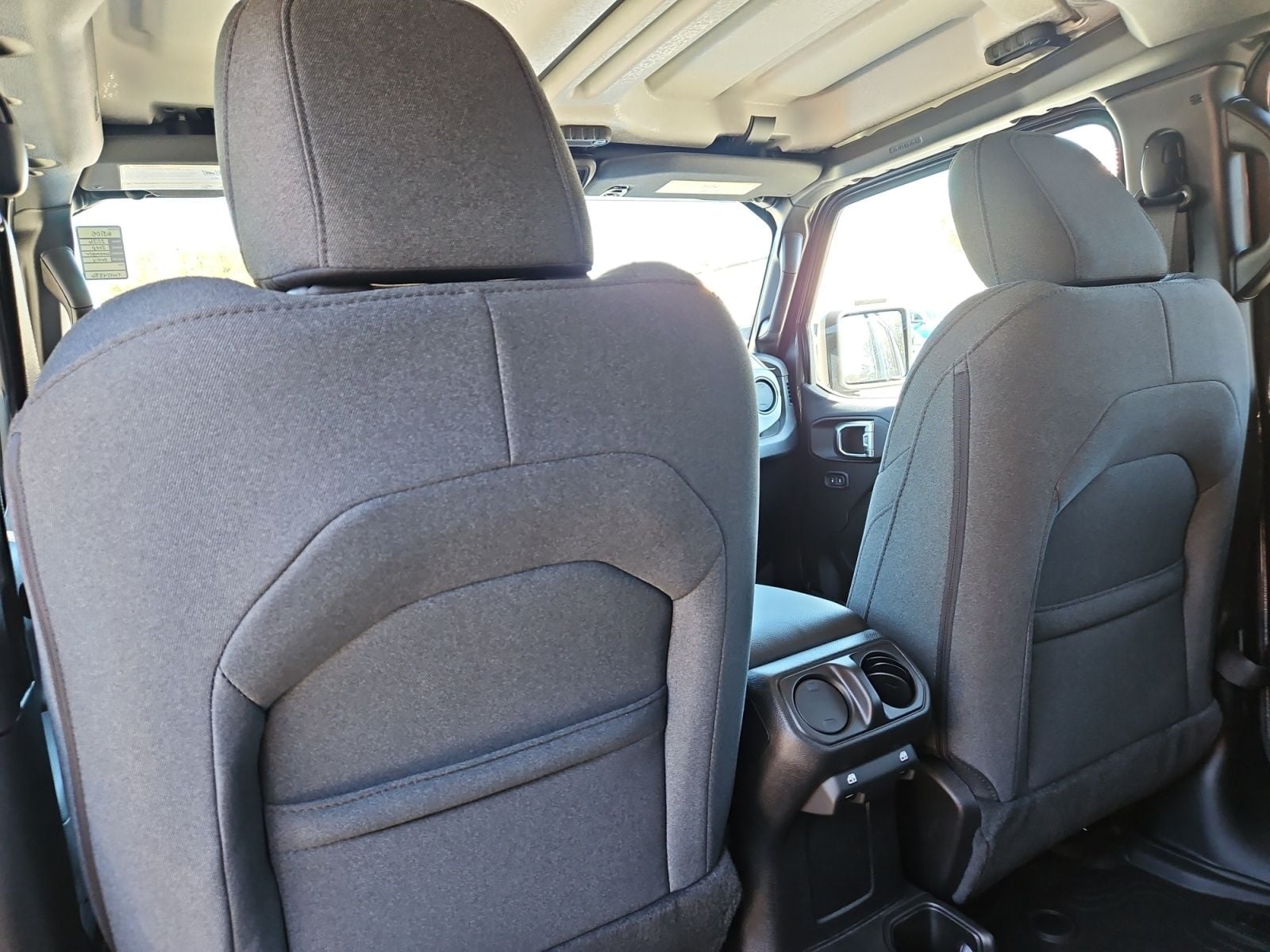 New 2026 Jeep Wrangler Sport S - photo - 19