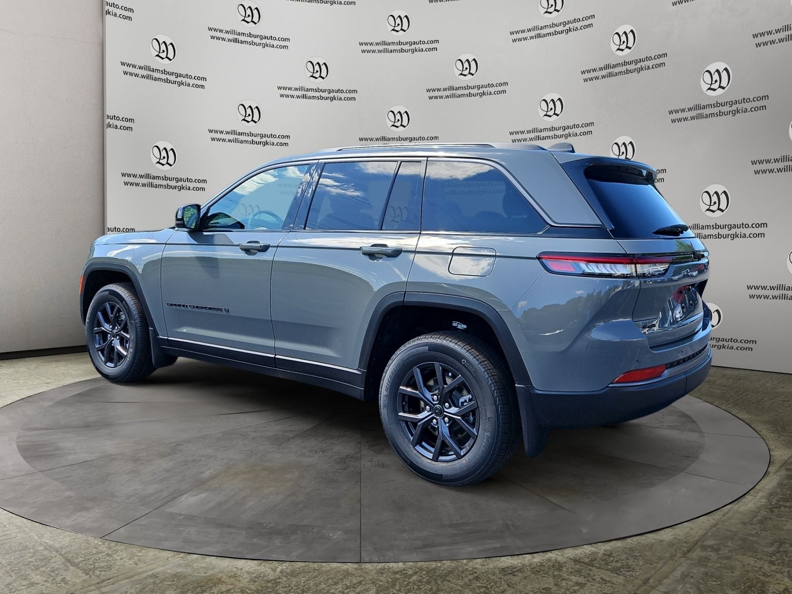 New 2027 Jeep Grand Cherokee Laredo Altitude - photo - 2