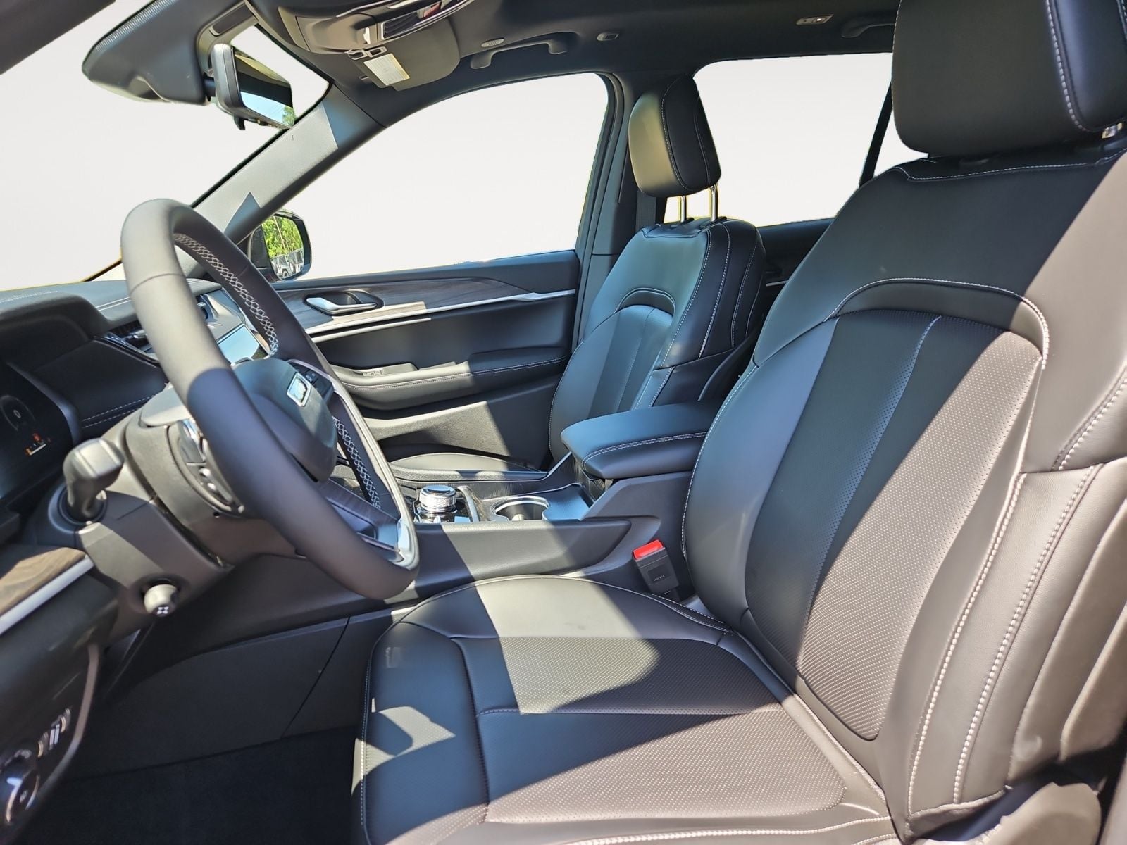 New 2026 Jeep Grand Cherokee Limited - photo - 8