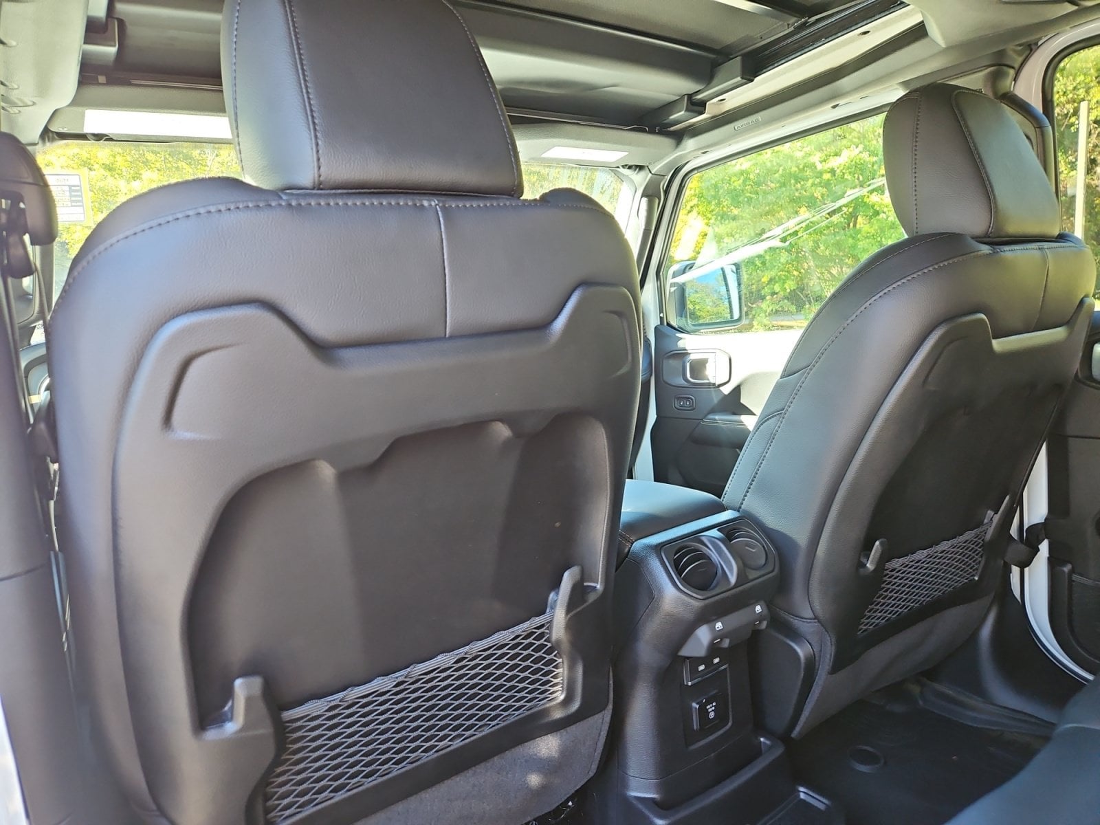New 2027 Jeep Wrangler Sahara - photo - 19
