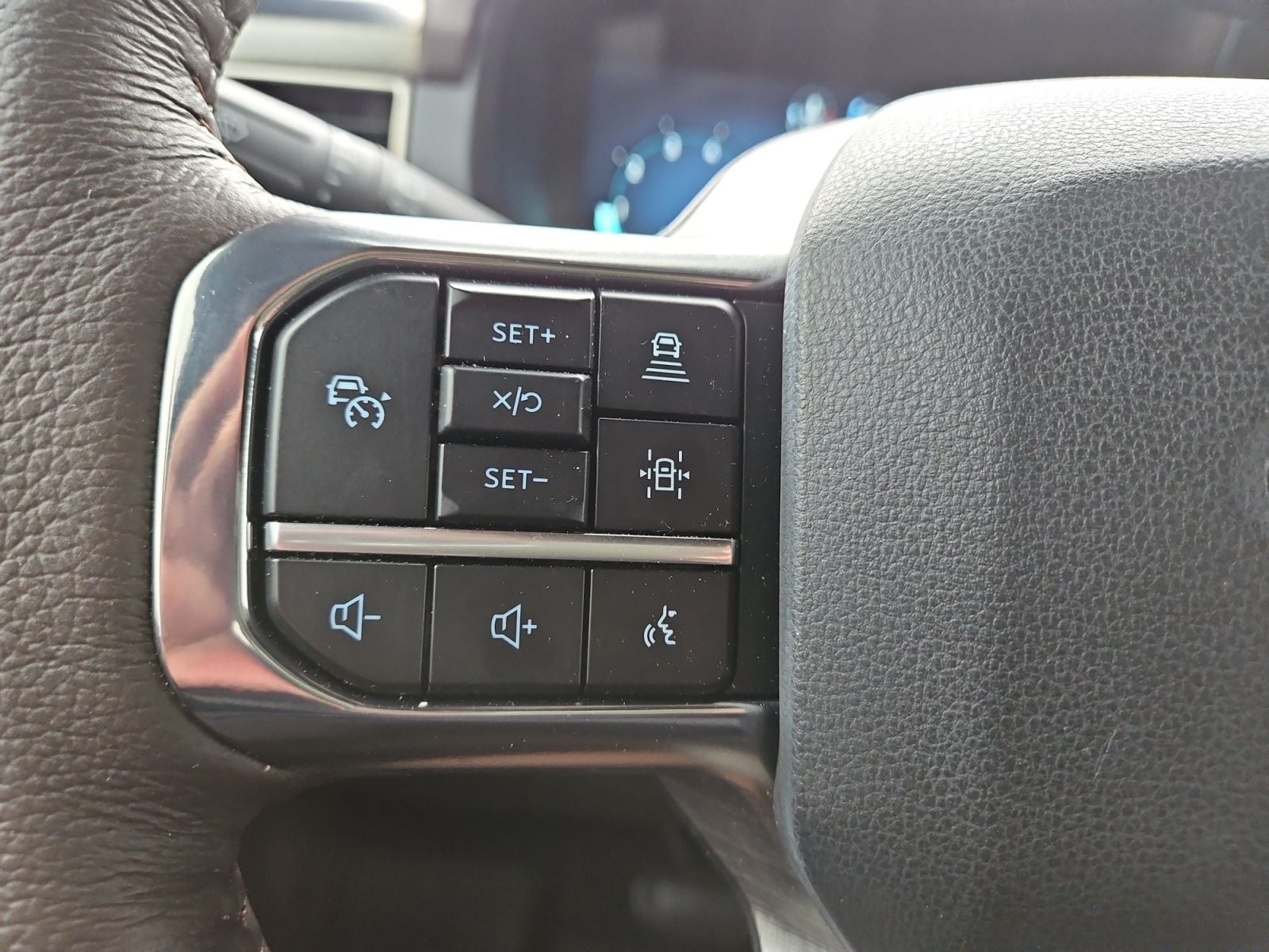 Pre-Owned 2024 Ford F-150 King Ranch - photo - 24