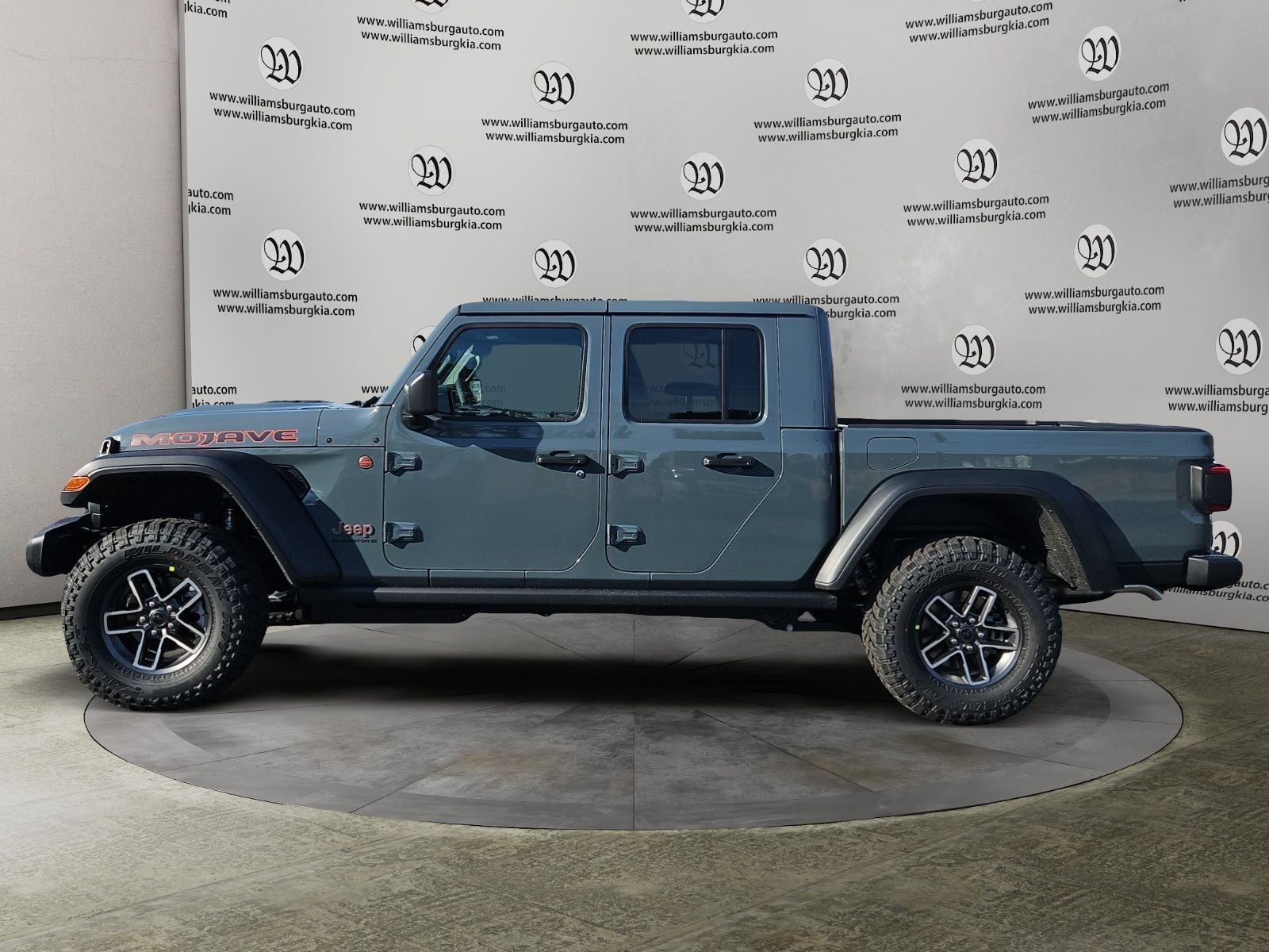 New 2026 Jeep Gladiator Mojave - photo - 1
