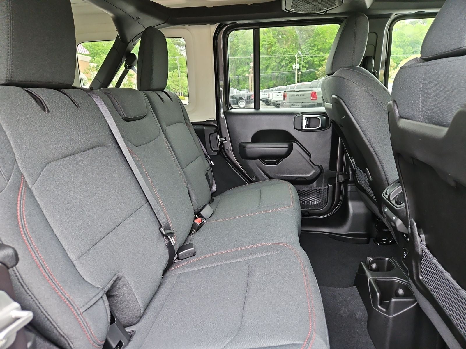 New 2026 Jeep Wrangler Rubicon - photo - 16