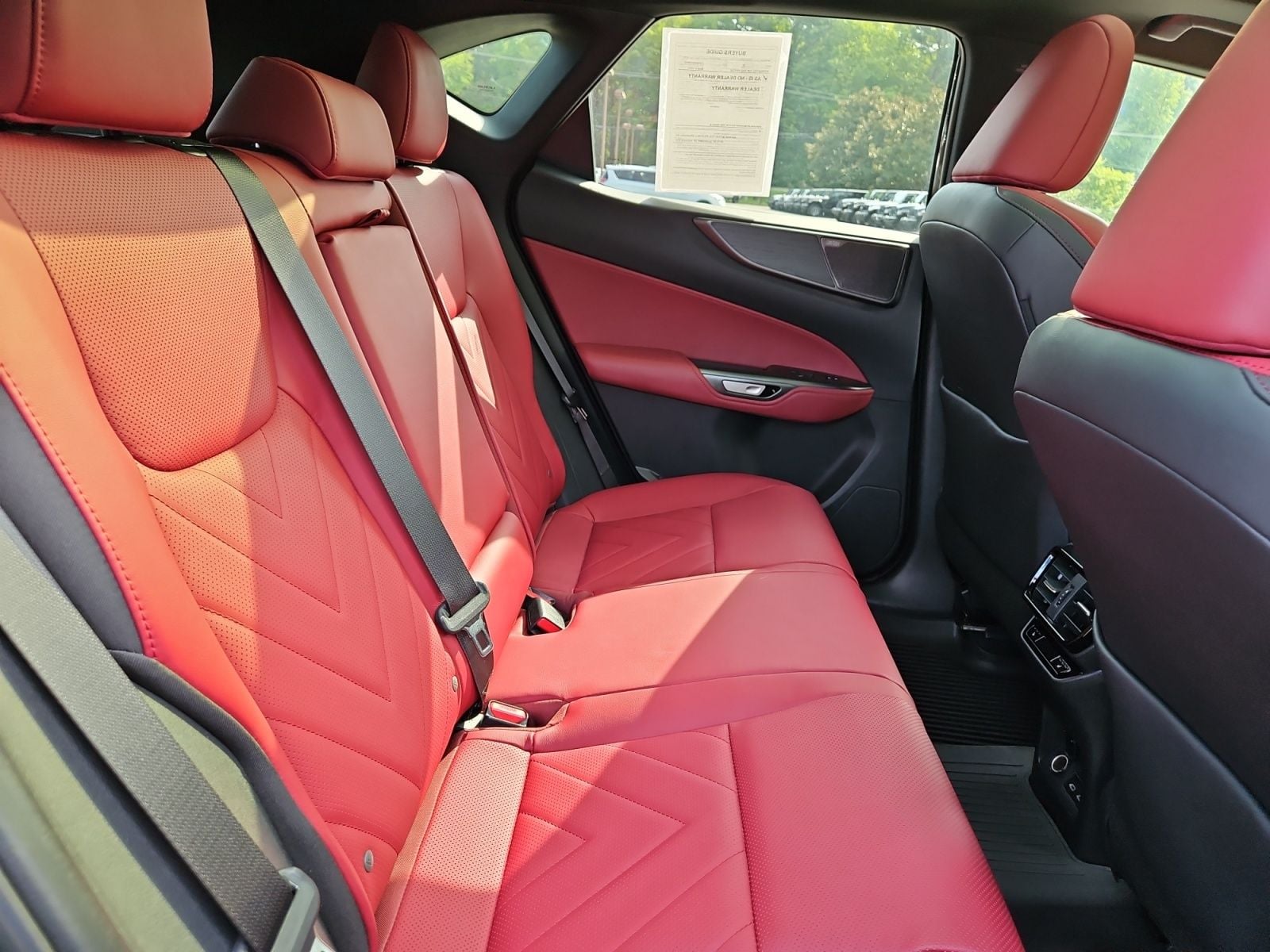 Pre-Owned 2025 Lexus NX 350 Luxury - photo - 16