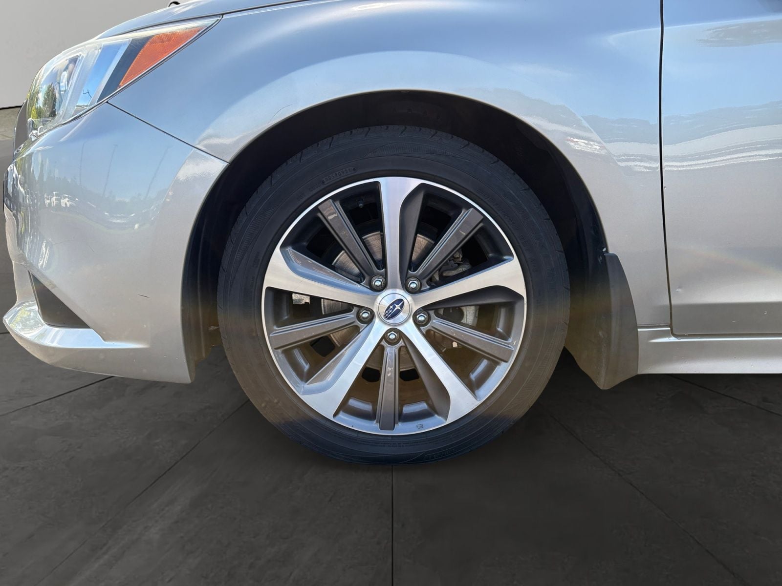 Pre-Owned 2015 Subaru Legacy 2.5i - photo - 13