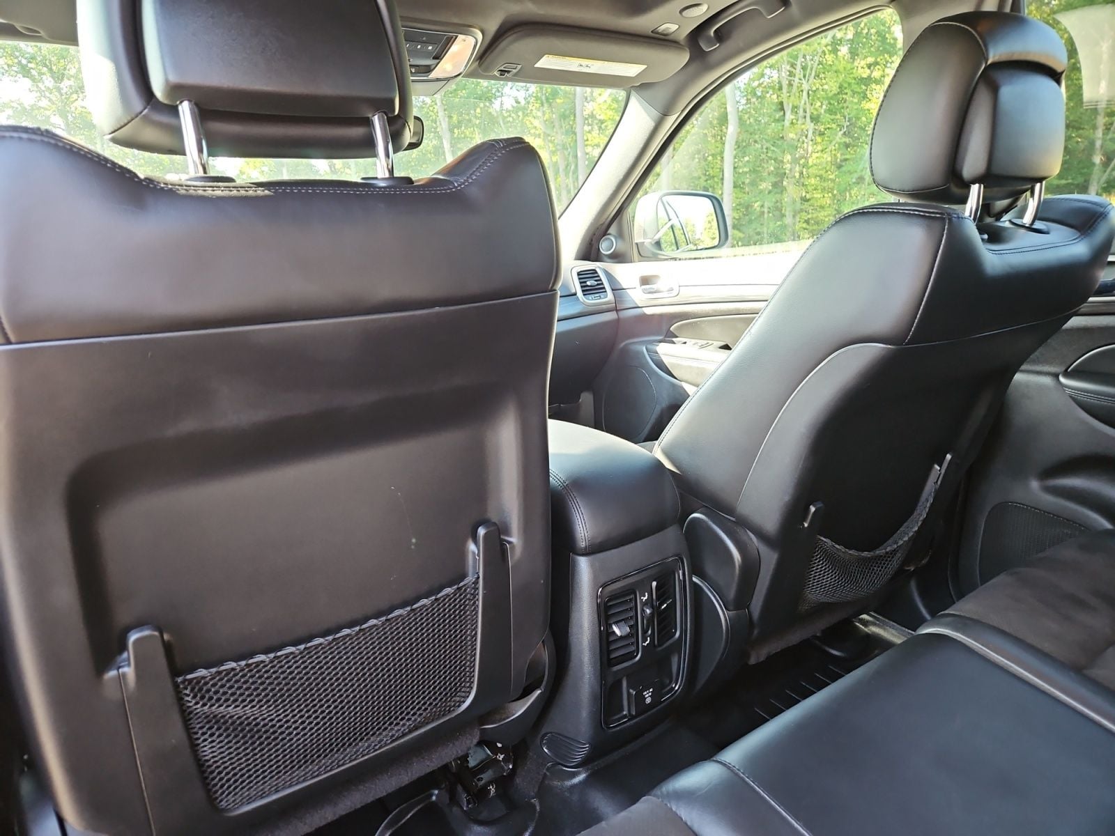 Pre-Owned 2020 Jeep Grand Cherokee Altitude - photo - 19