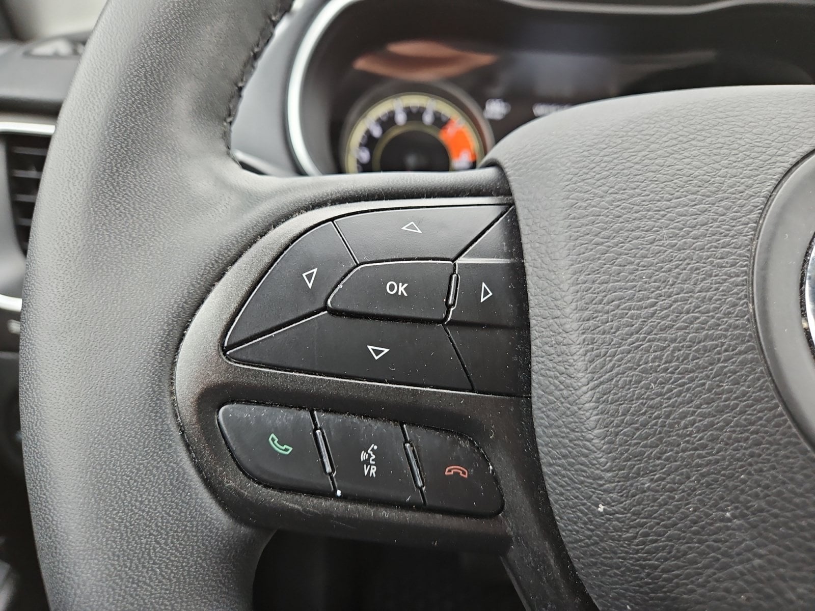 Pre-Owned 2022 Jeep Cherokee Trailhawk - photo - 24
