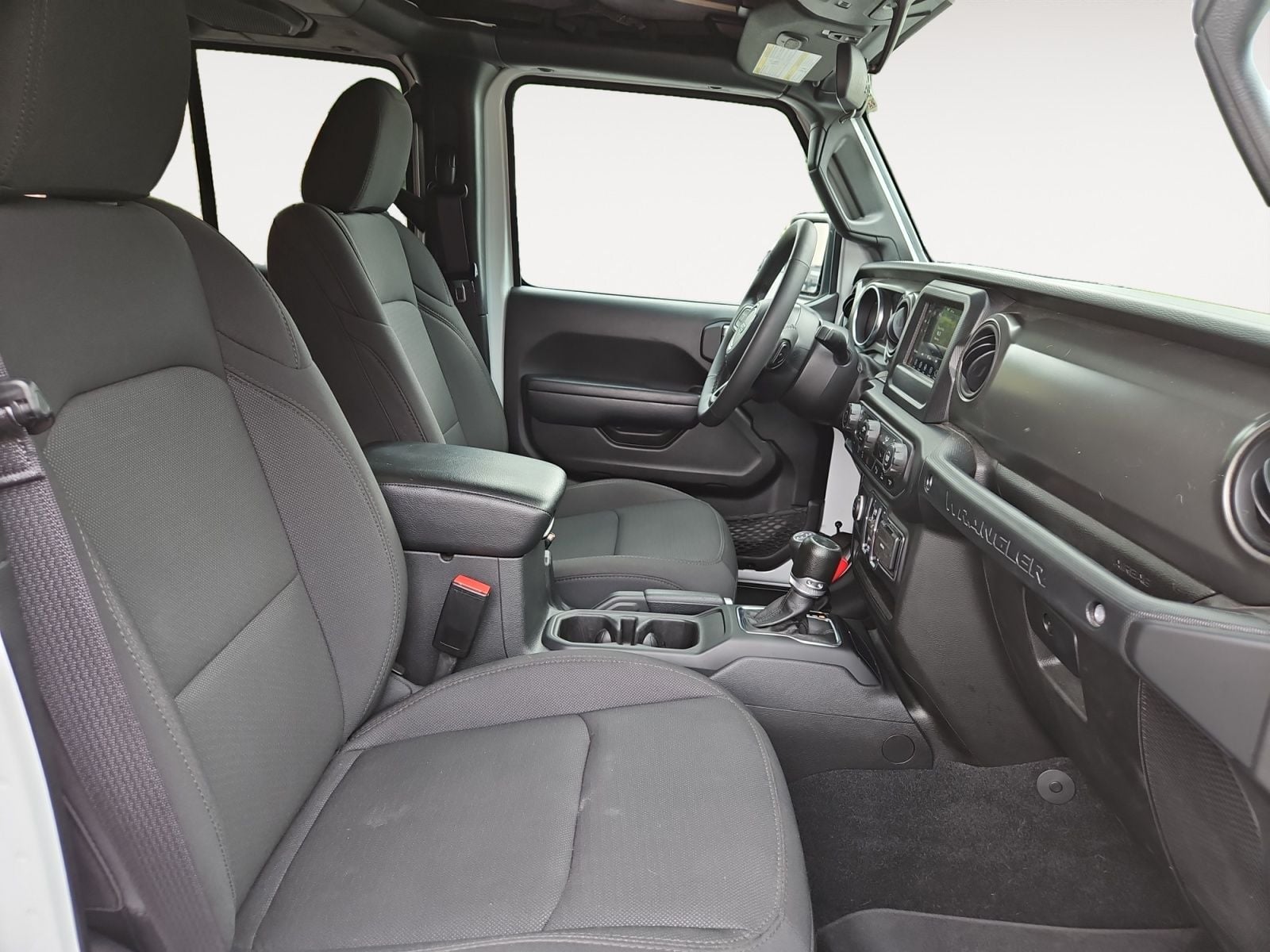 Pre-Owned 2023 Jeep Wrangler Sport S - photo - 14