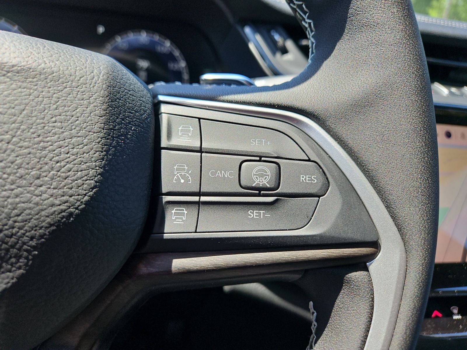 New 2026 Jeep Grand Cherokee L Limited - photo - 25