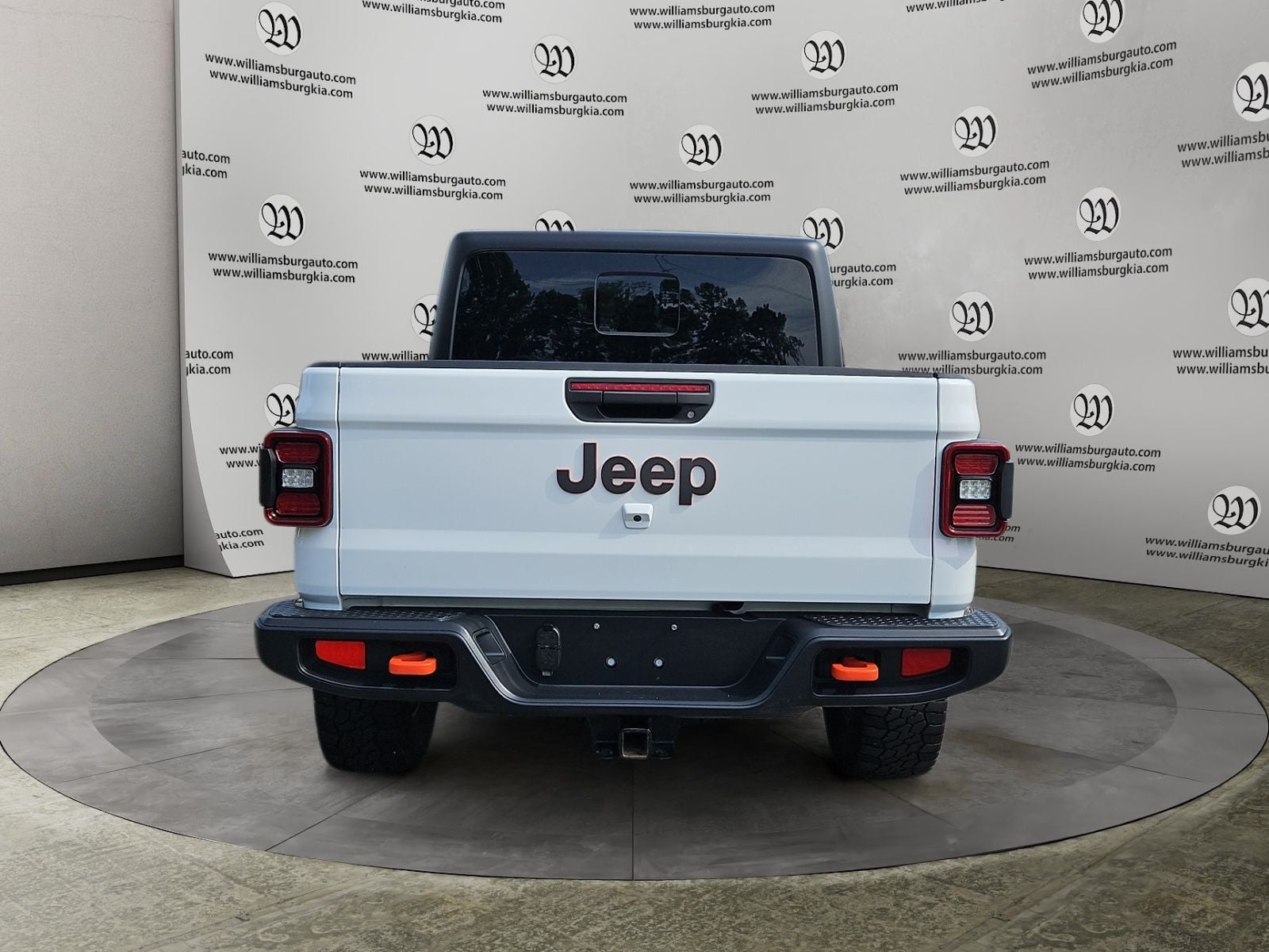 Pre-Owned 2024 Jeep Gladiator Mojave - photo - 3