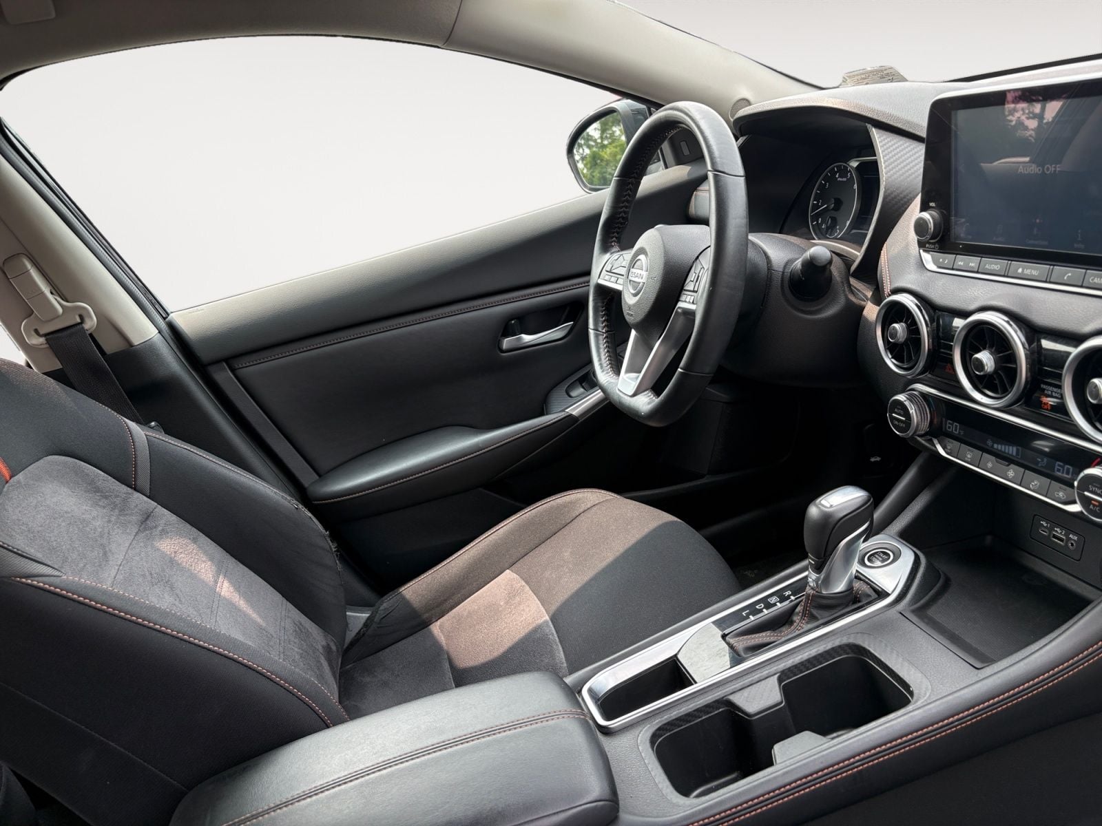 Pre-Owned 2020 Nissan Sentra SR - photo - 14