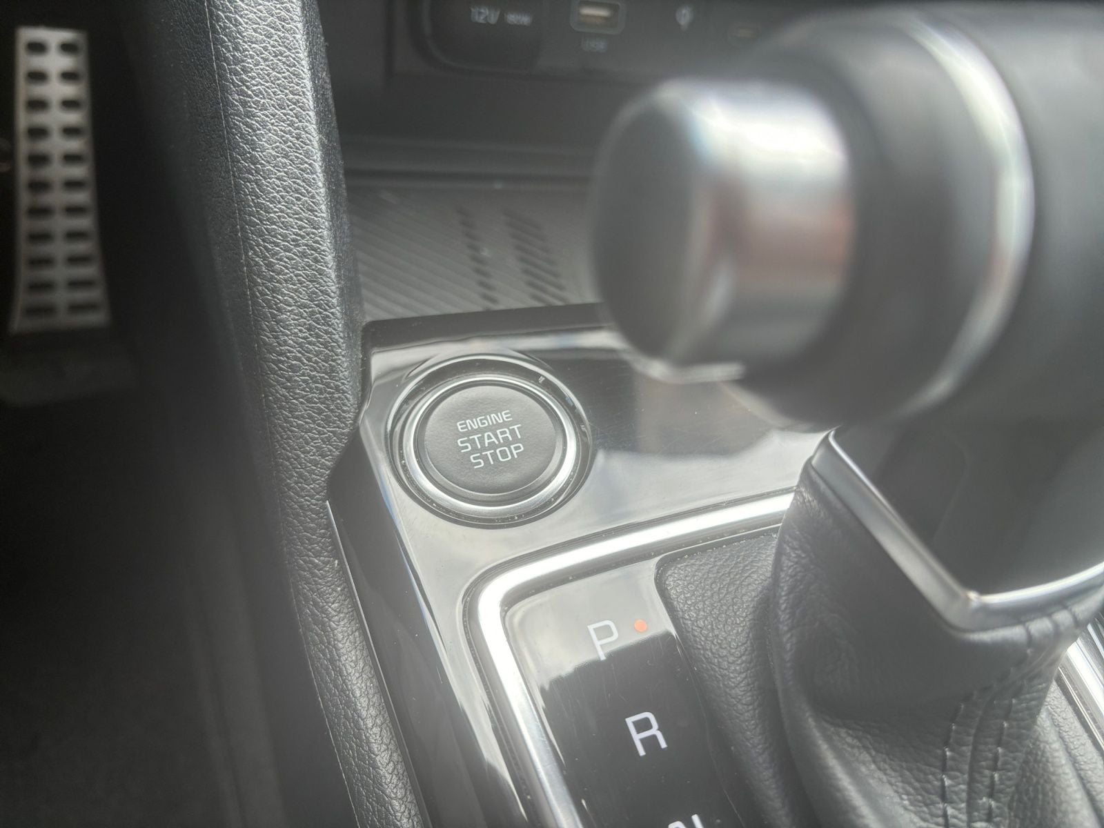 Pre-Owned 2023 Kia Sportage X-Pro - photo - 23