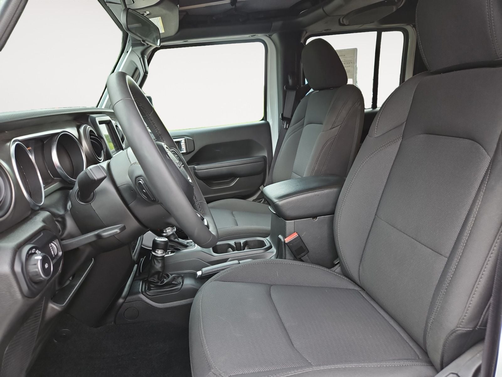 Pre-Owned 2023 Jeep Wrangler Sport S - photo - 8