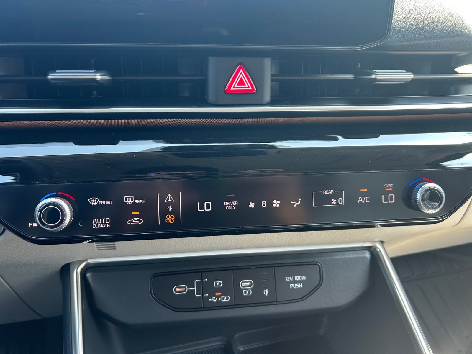 New 2027 Kia Carnival Hybrid SX Prestige - photo - 20