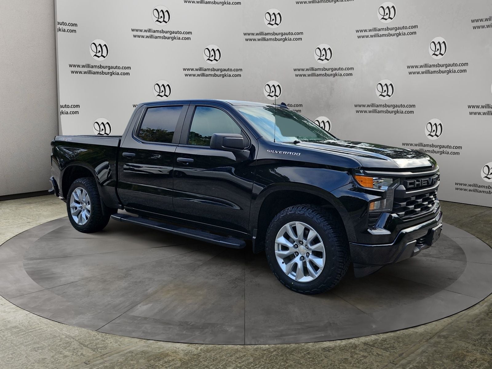 Pre-Owned 2022 Chevrolet Silverado 1500 Custom - photo - 6